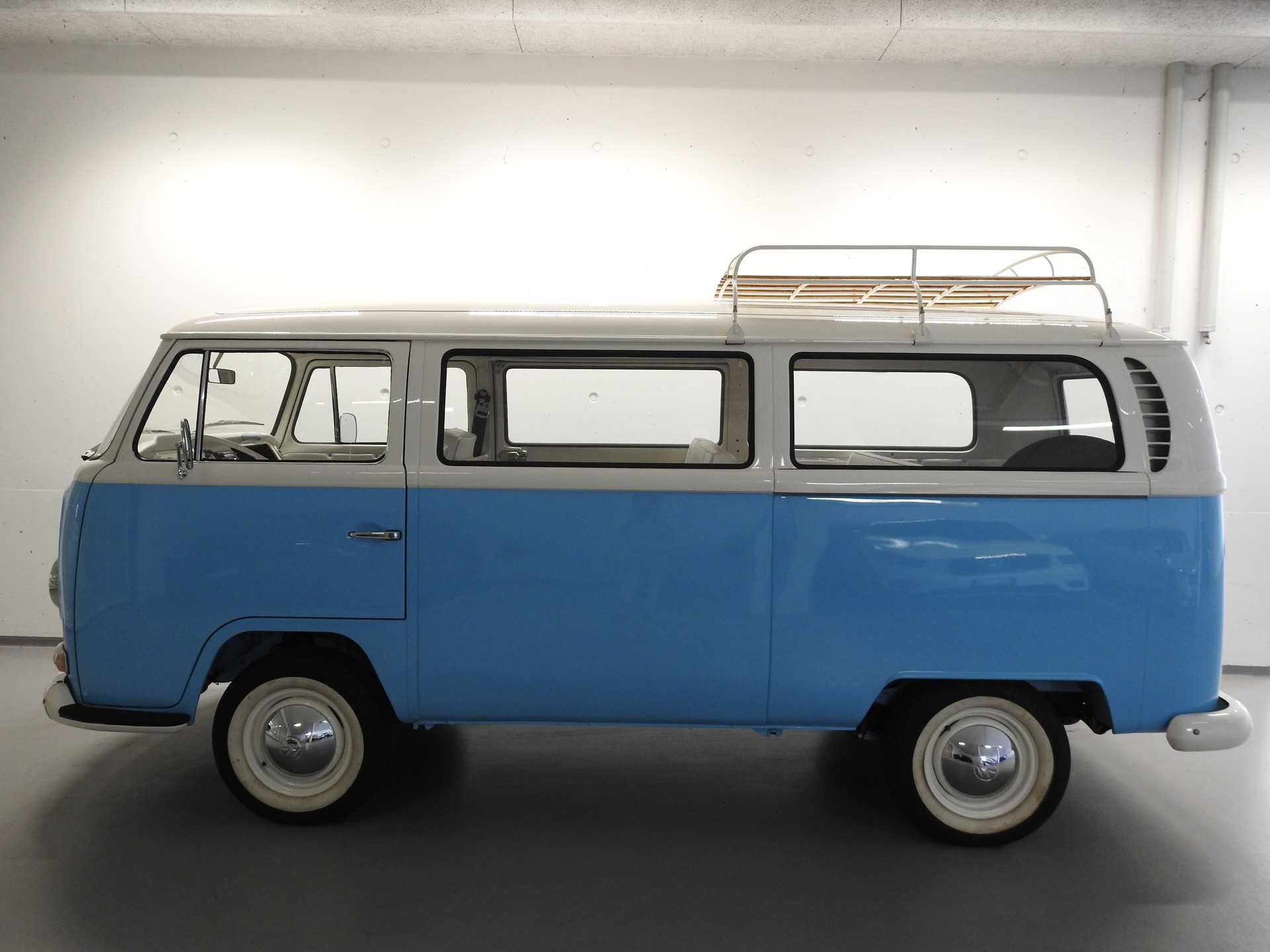 VW TYP 23-showroom-element-2
