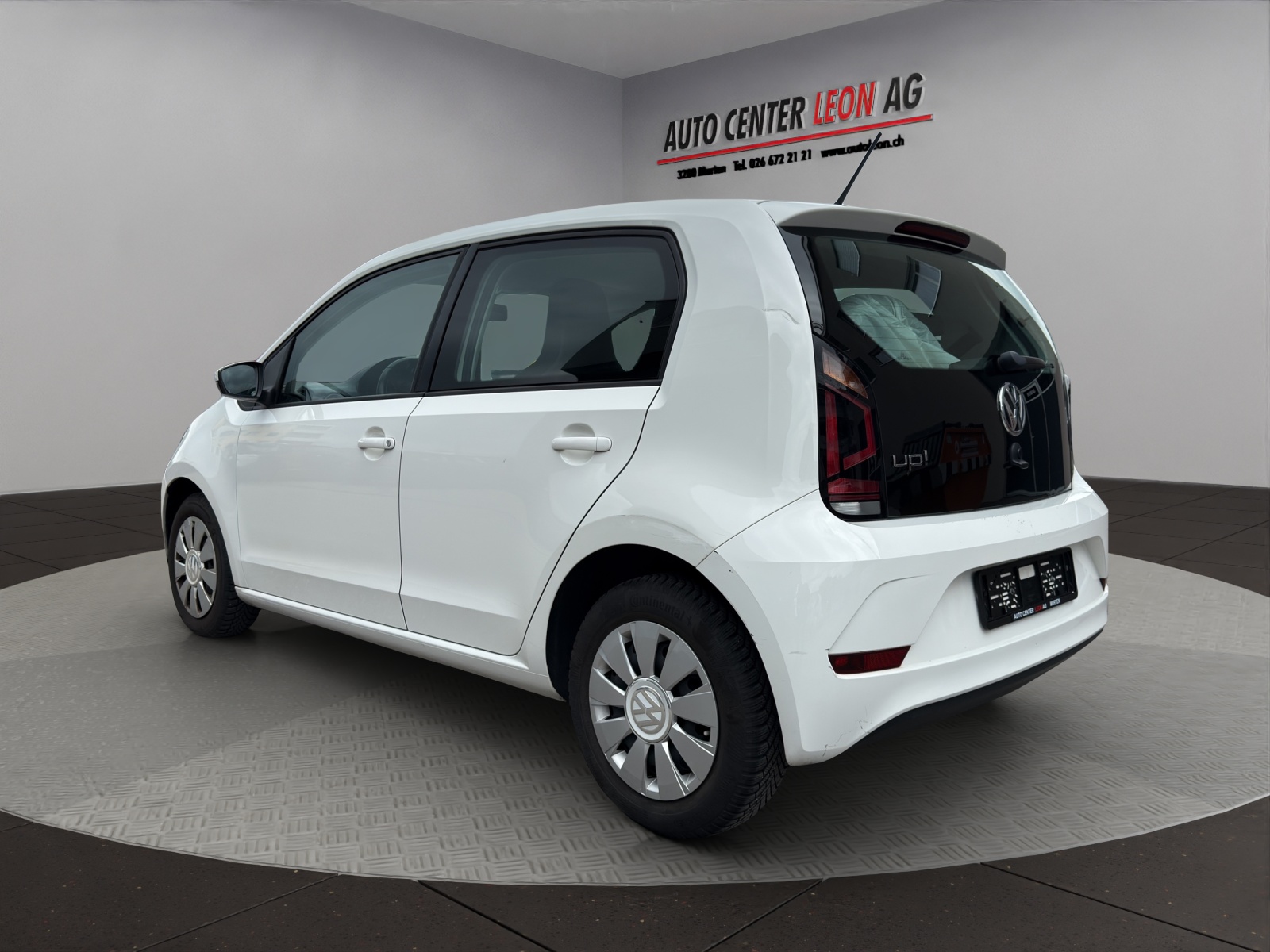VW Up 1.0 move up-showroom-element-3