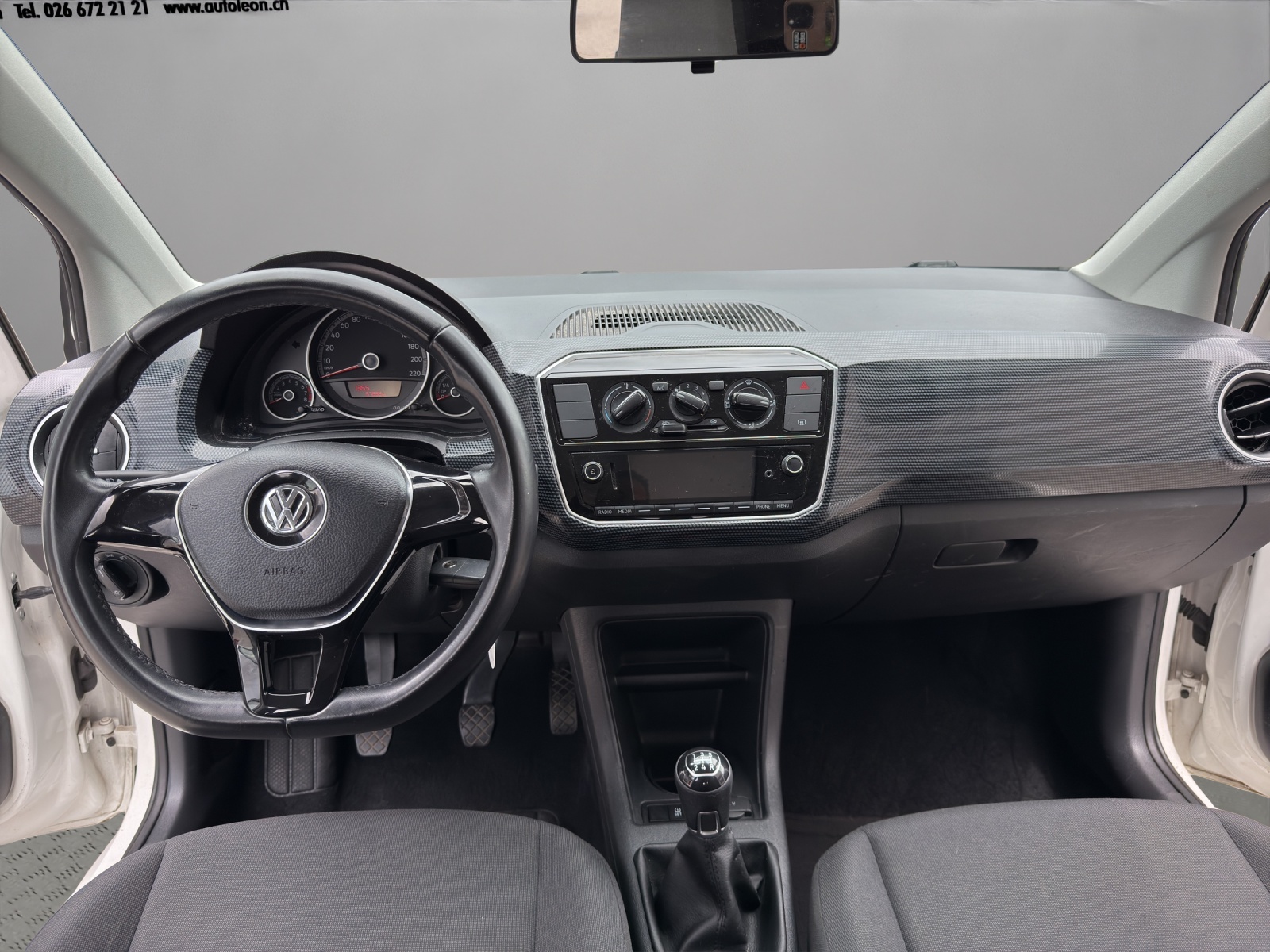 VW Up 1.0 move up-image-13