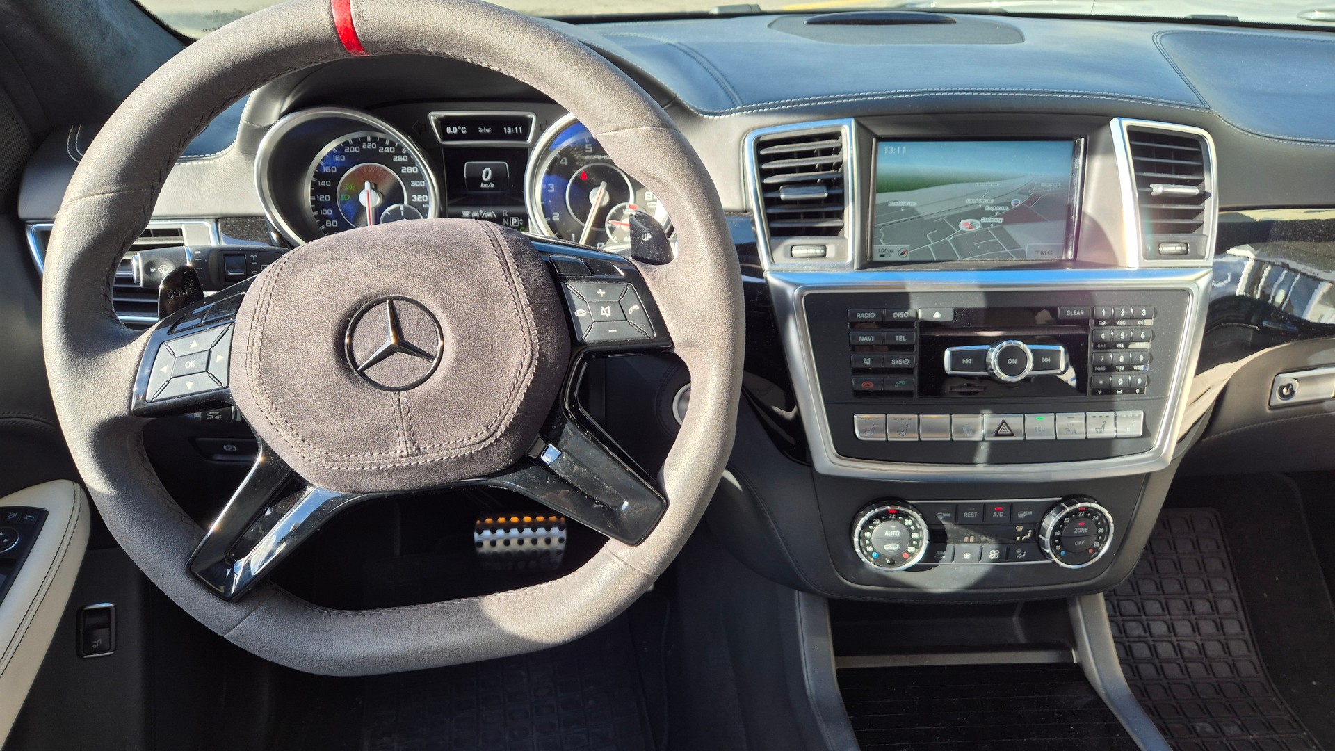 MERCEDES-BENZ ML 63 AMG 4Matic-image-10