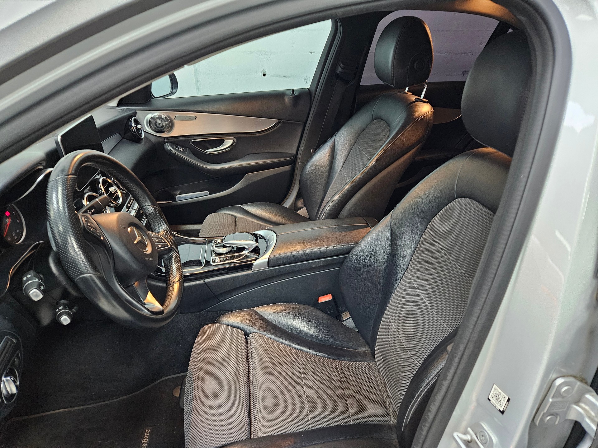MERCEDES-BENZ C 180 Exclusive 7G-Tronic-image-7