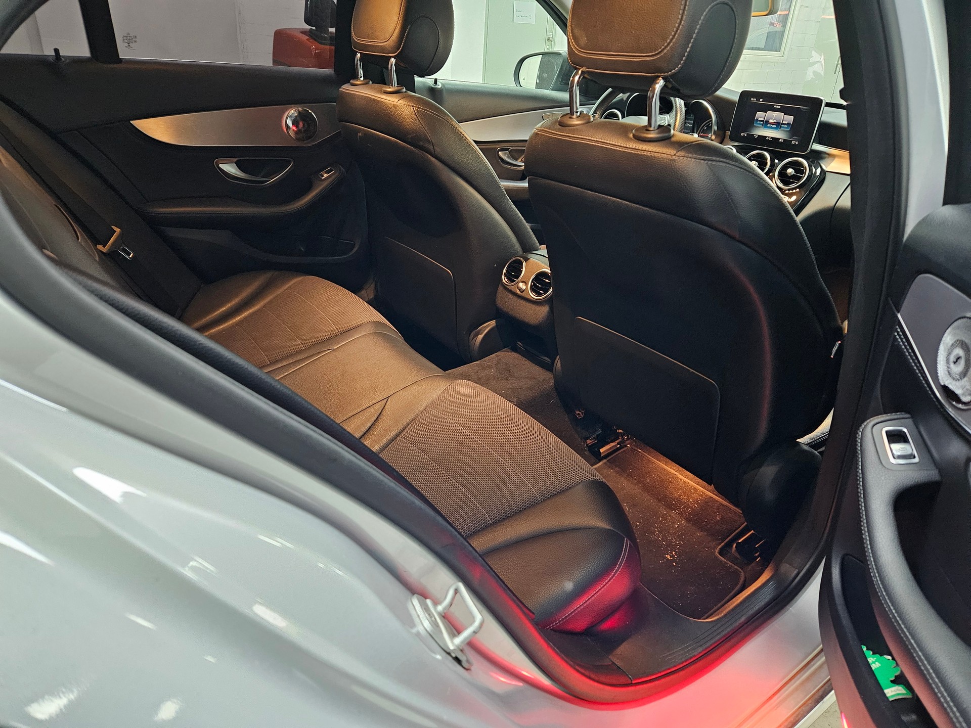 MERCEDES-BENZ C 180 Exclusive 7G-Tronic-image-10