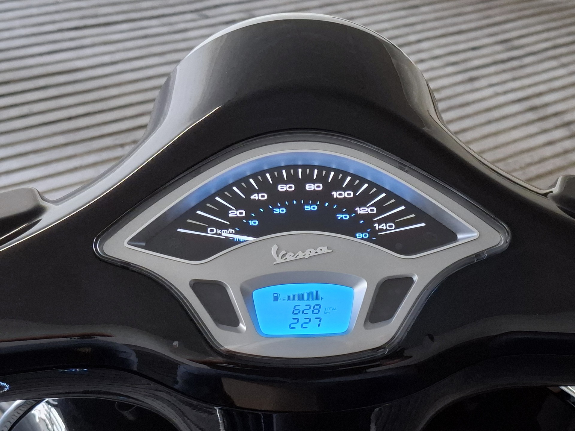 PIAGGIO Vespa 125 Primavera Touring ABS-image-6