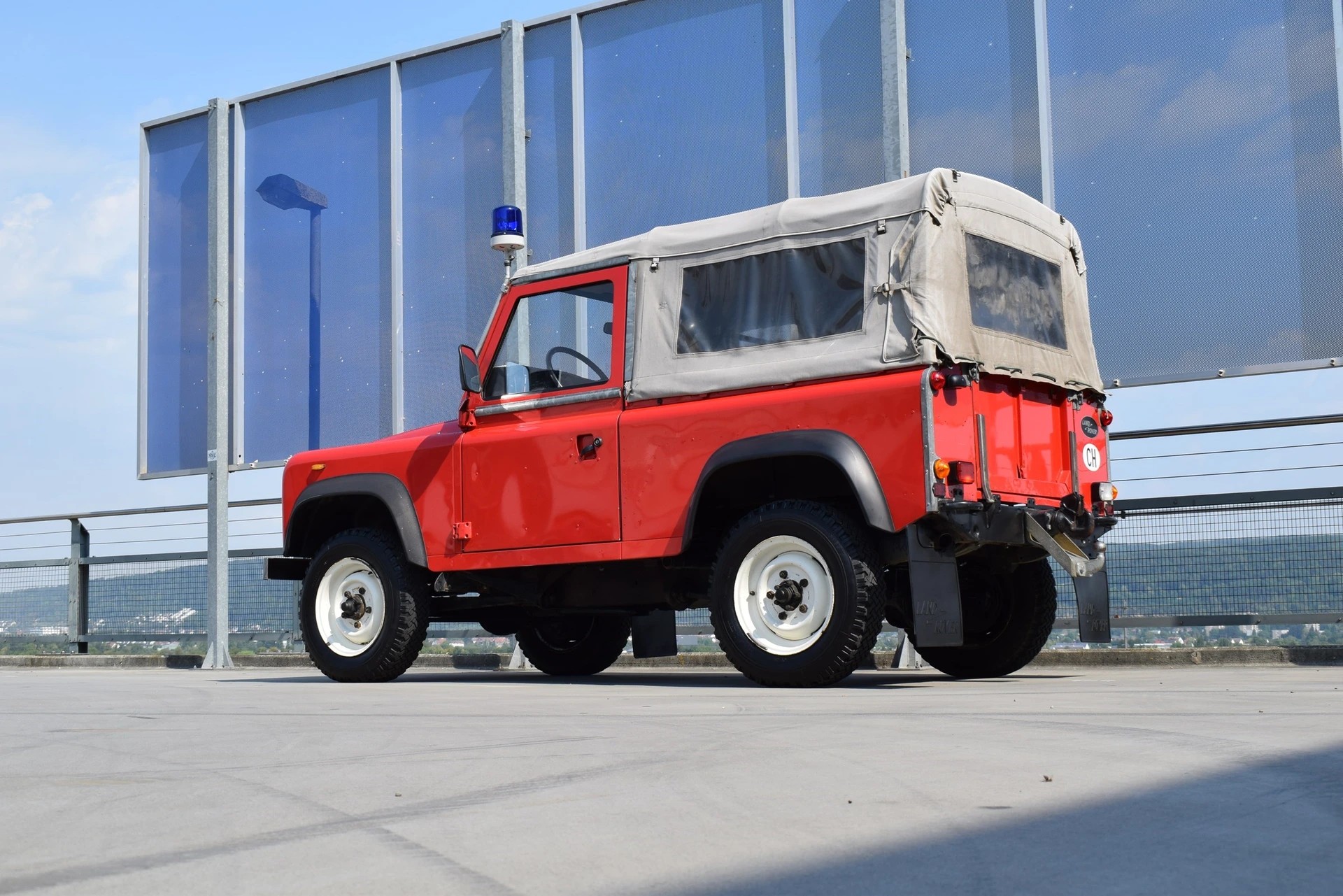 LAND ROVER 90 2.3 STATION WAGON l 75 PS-image-13