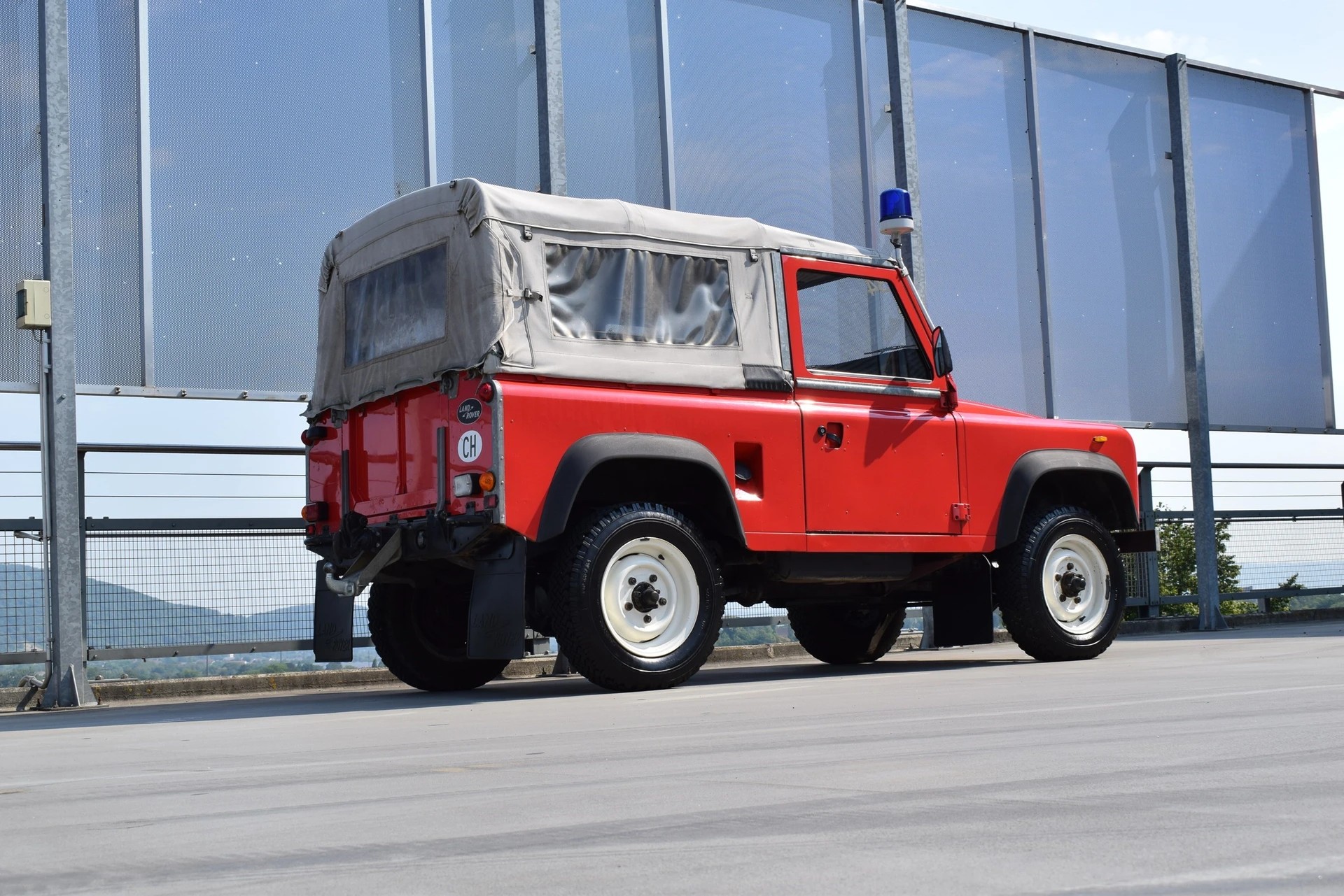 LAND ROVER 90 2.3 STATION WAGON l 75 PS-image-14