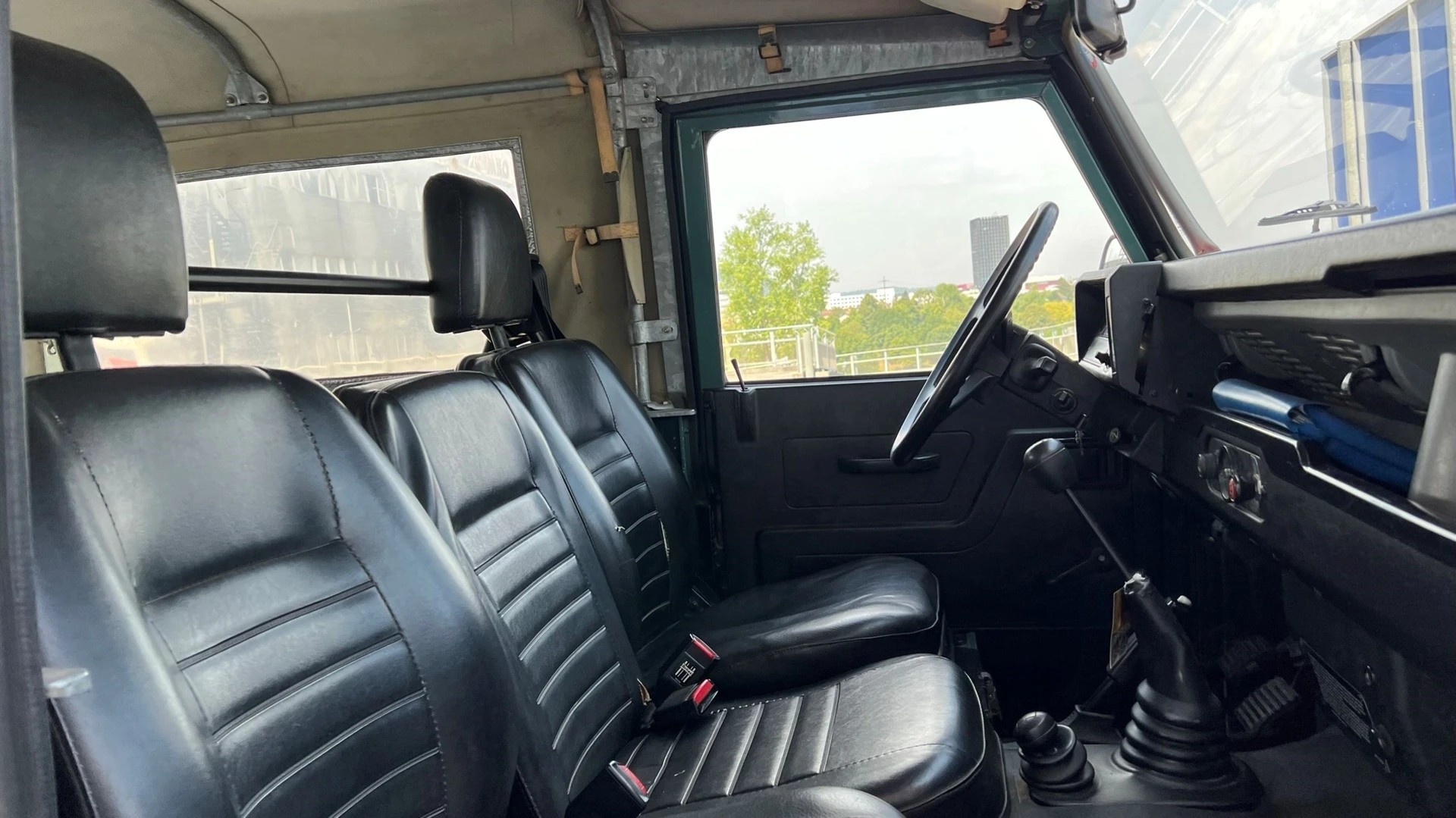 LAND ROVER 90 2.3 STATION WAGON l 75 PS-image-27