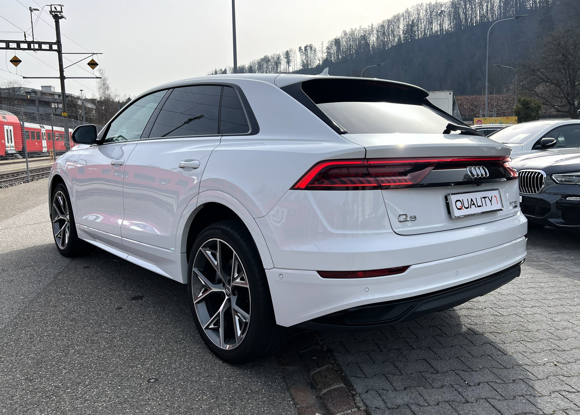 AUDI Q8 50 TDI quattro tiptronic-image-2