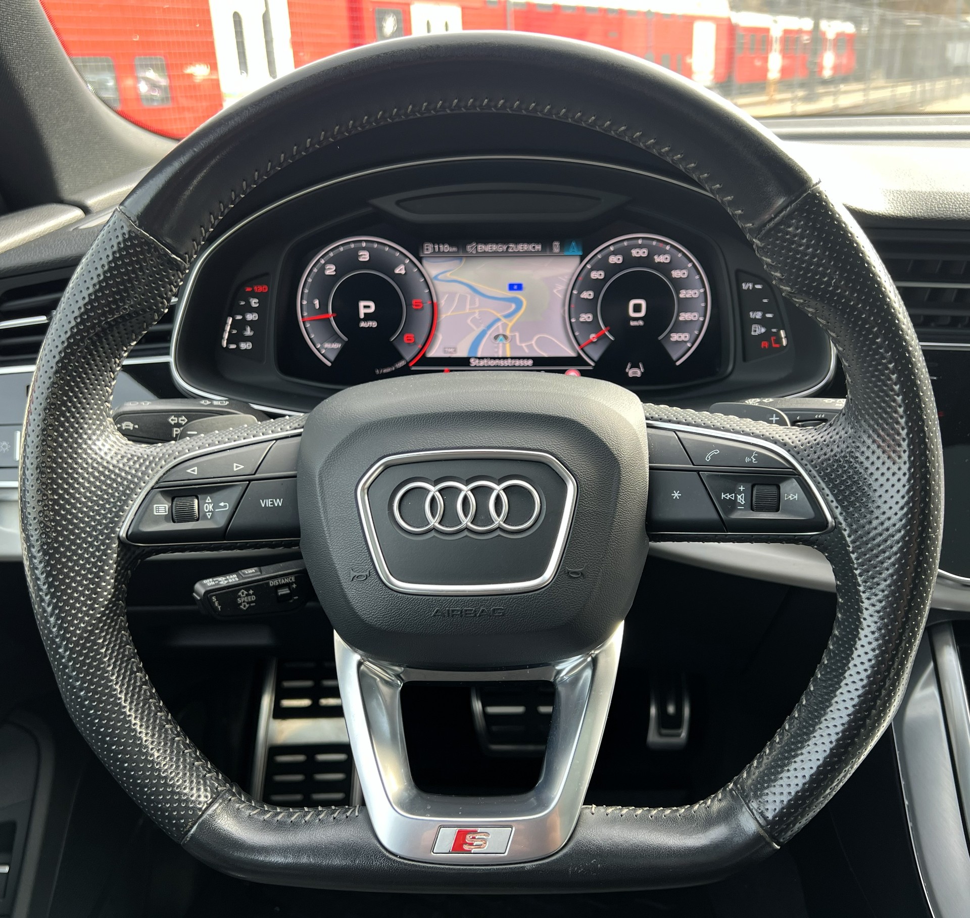 AUDI Q8 50 TDI quattro tiptronic-image-24