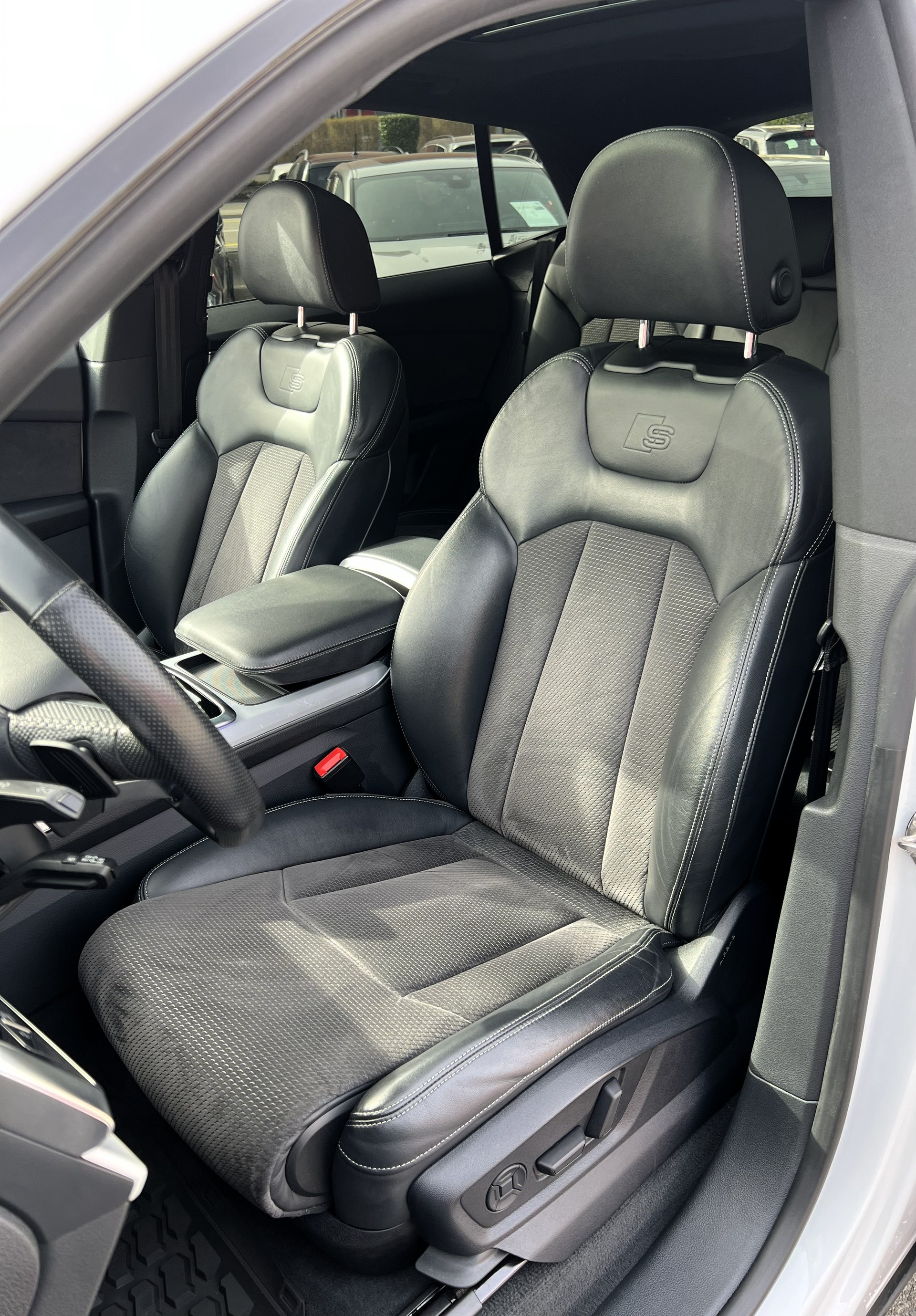 AUDI Q8 50 TDI quattro tiptronic-image-15