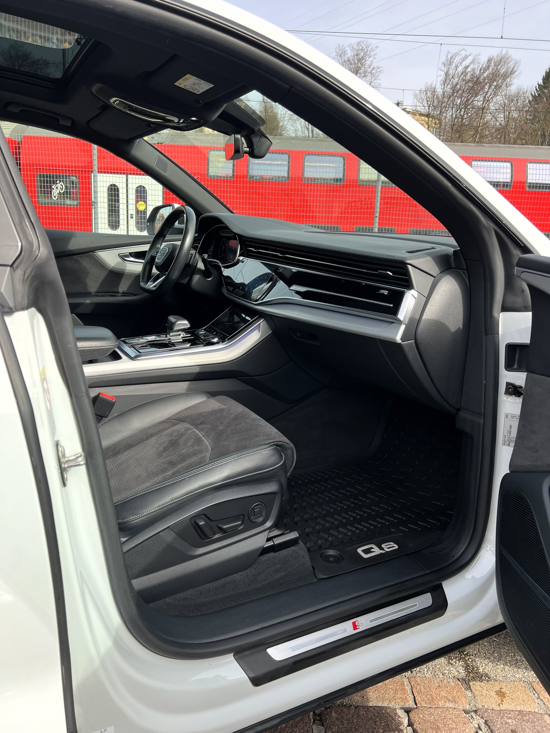AUDI Q8 50 TDI quattro tiptronic-image-13