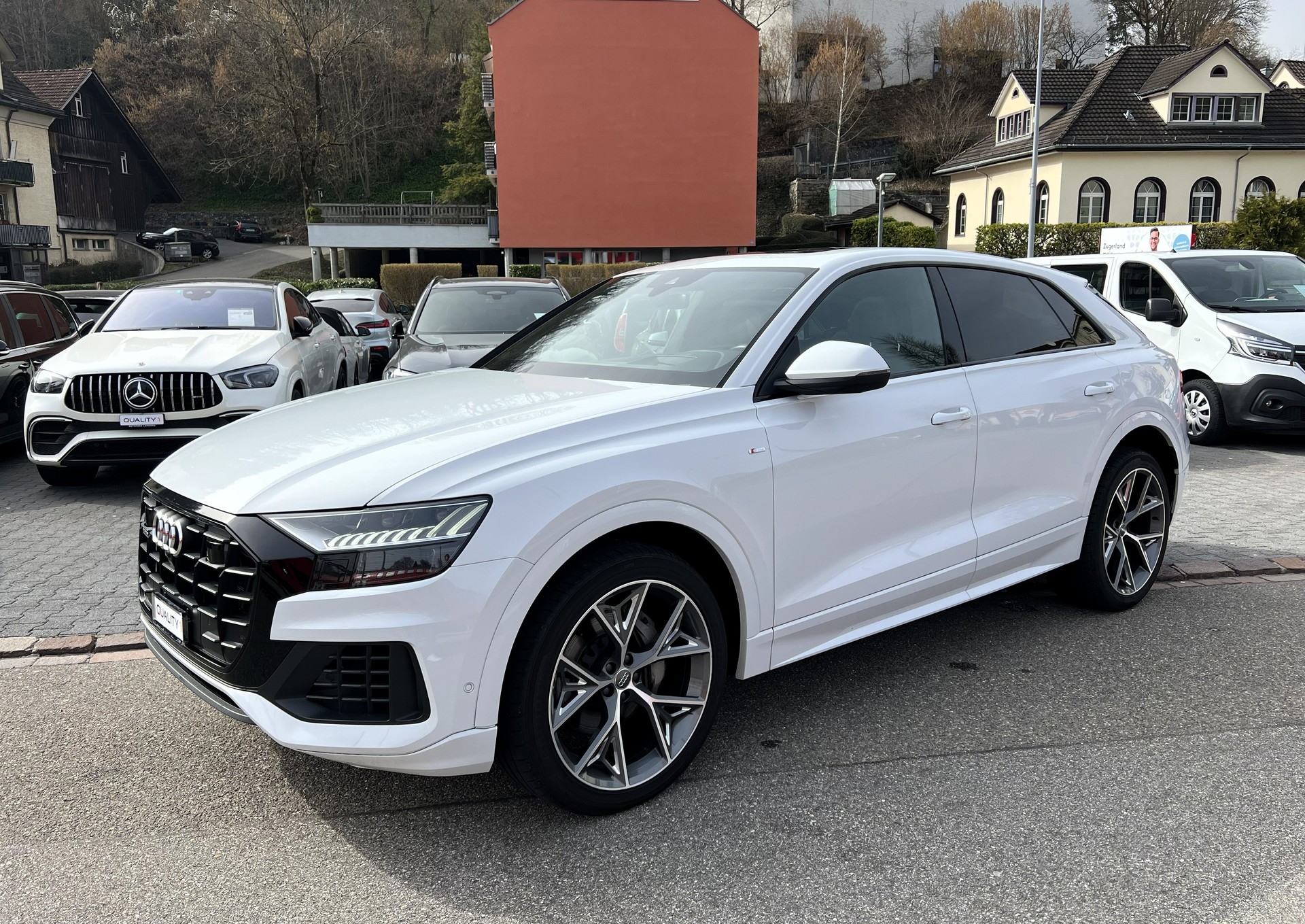 AUDI Q8 50 TDI quattro tiptronic-image-0