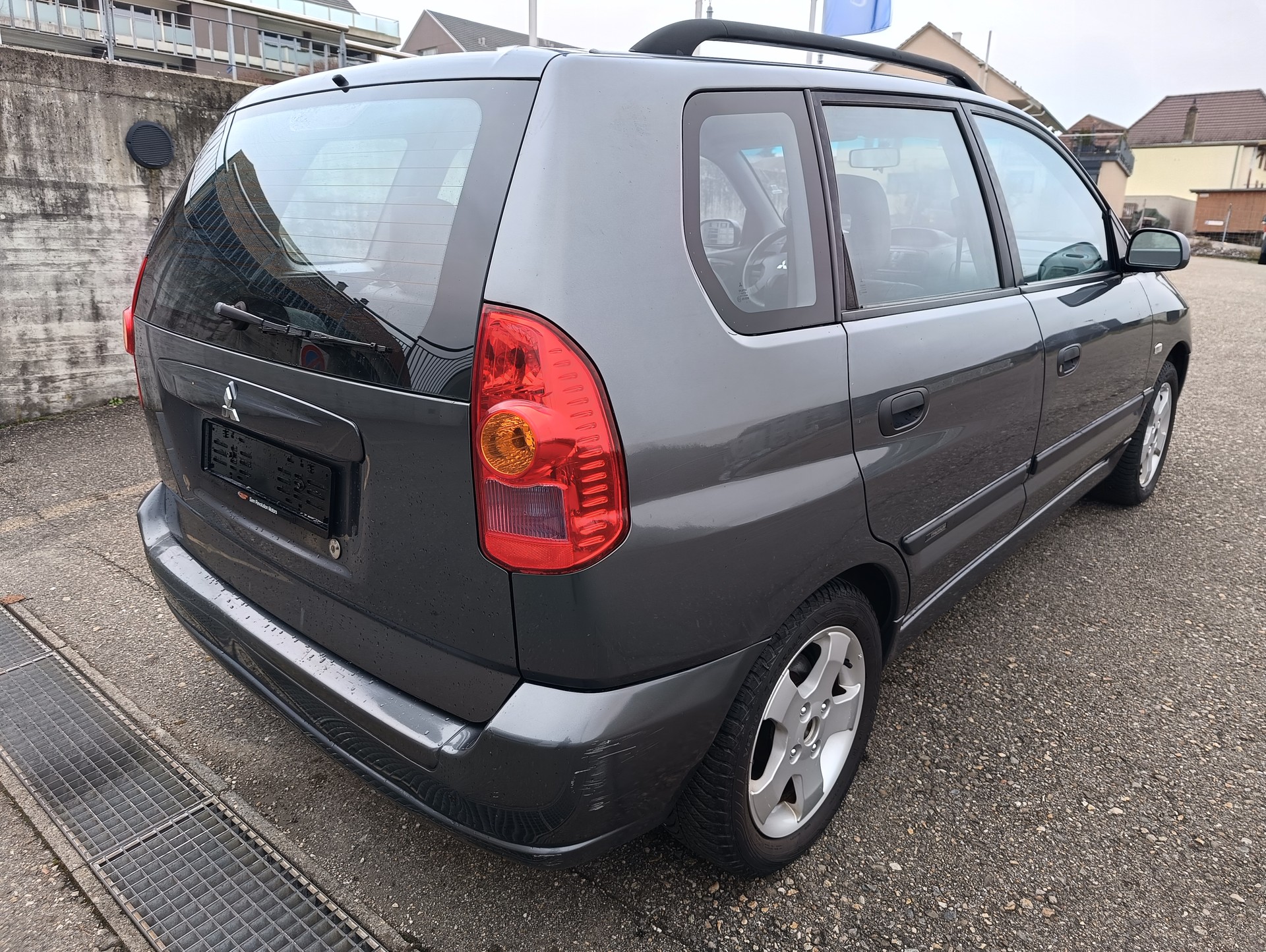 MITSUBISHI Space Star 1.8 16V Premium-image-3