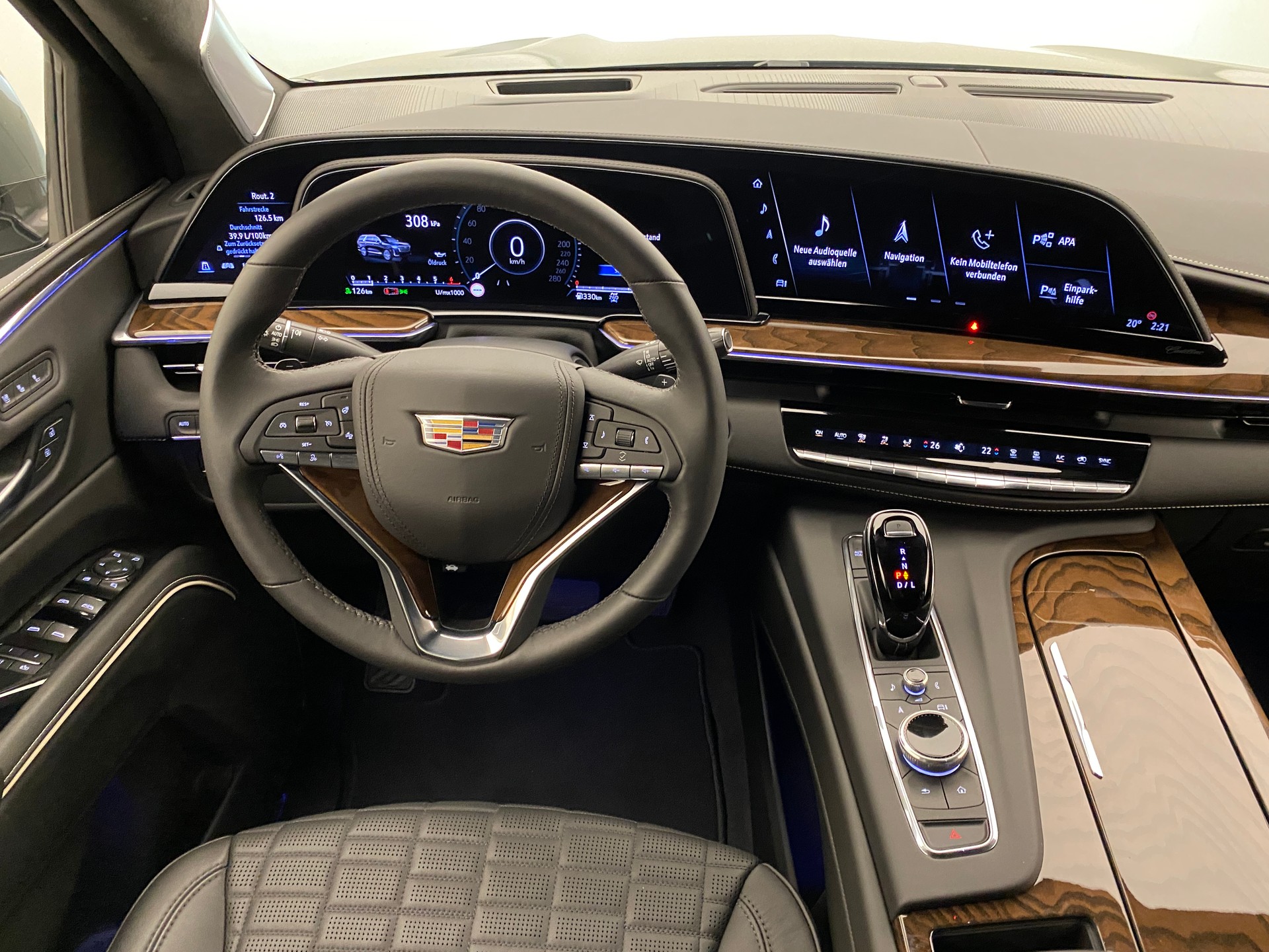 CADILLAC Escalade 6.2 ESV Platinum Sport AWD-image-7
