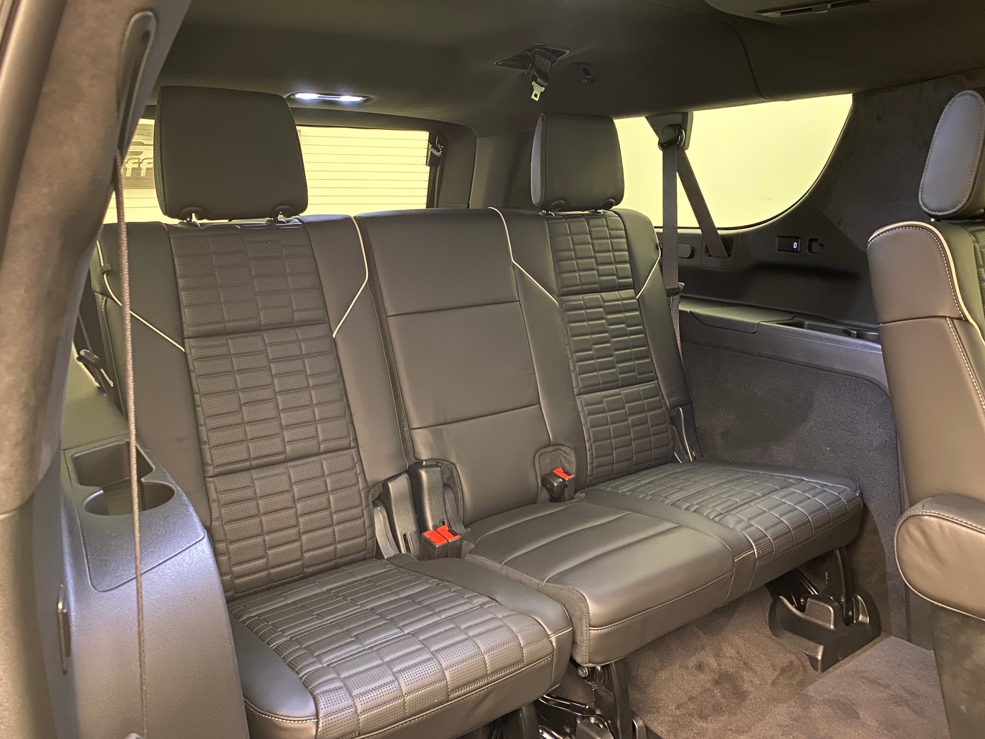 CADILLAC Escalade 6.2 ESV Platinum Sport AWD-image-13