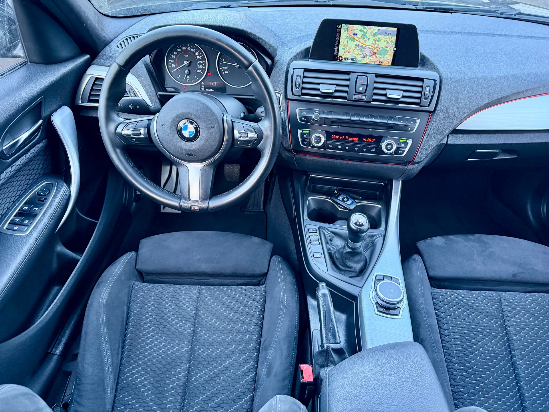BMW 116i M Sport - 8-fach Alu - Frisch ab Service - 12 Mte./20000 Km Quality1 Garantie --image-11