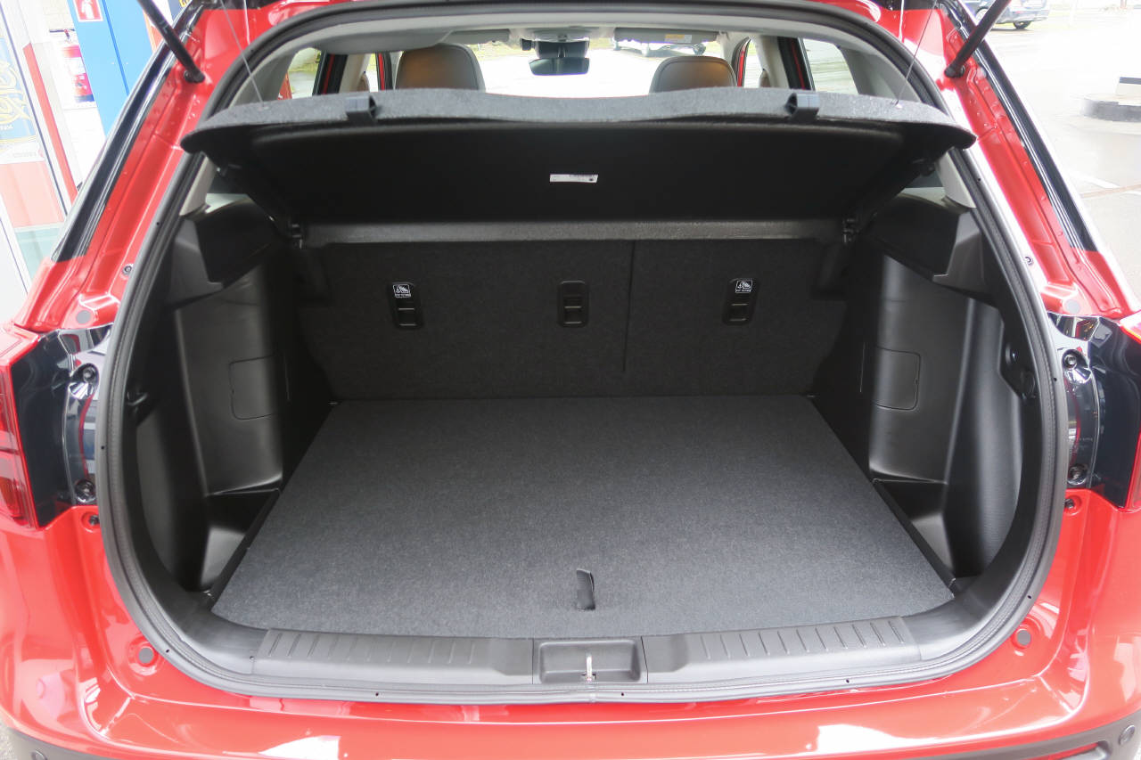 SUZUKI Vitara 1.4 T Sakura Top Hybrid 4x4-image-15