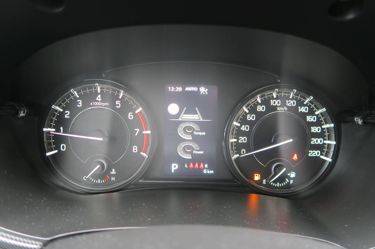 SUZUKI Vitara 1.4 T Sakura Top Hybrid 4x4-image-6