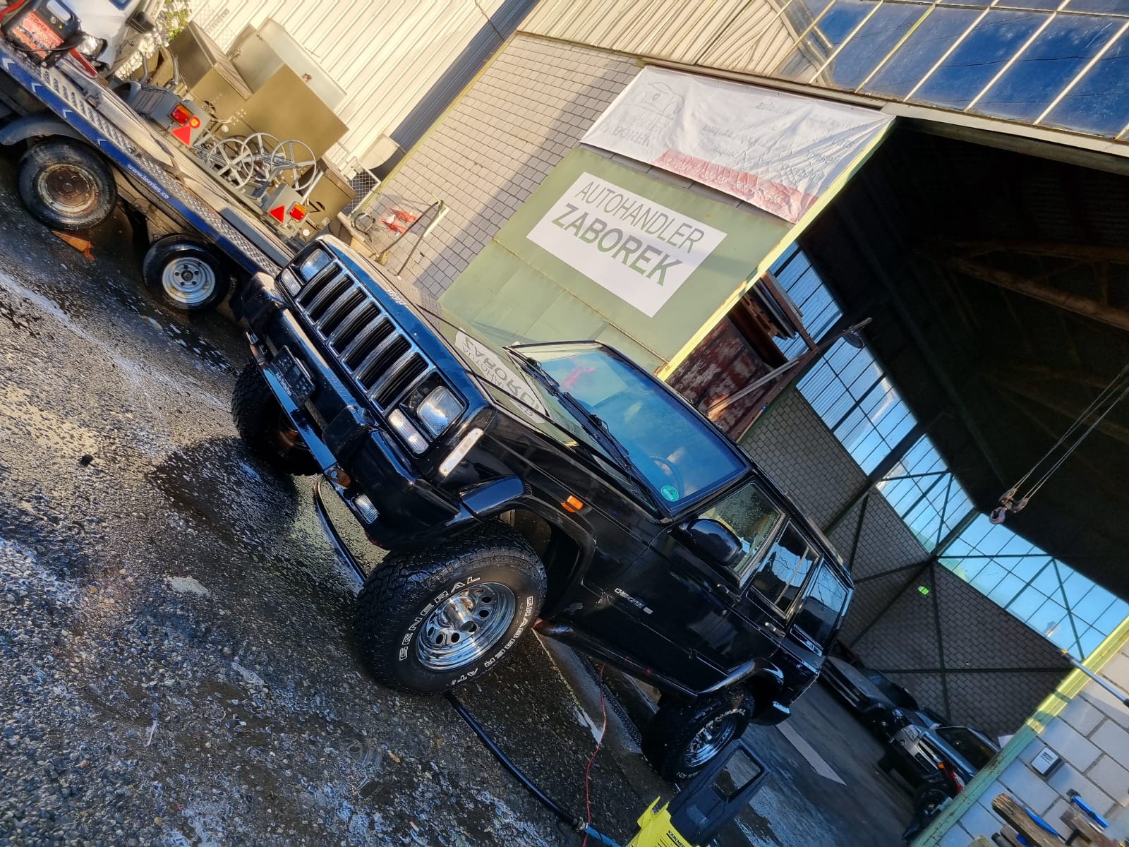JEEP Cherokee 4.0 Limited Freedom-image-13