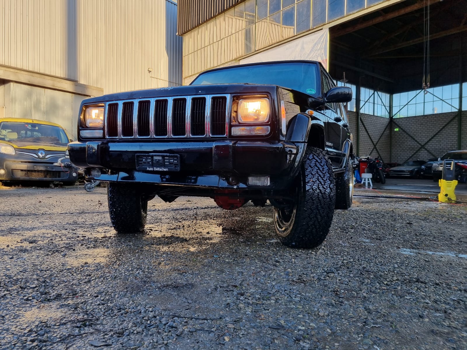 JEEP Cherokee 4.0 Limited Freedom-image-2