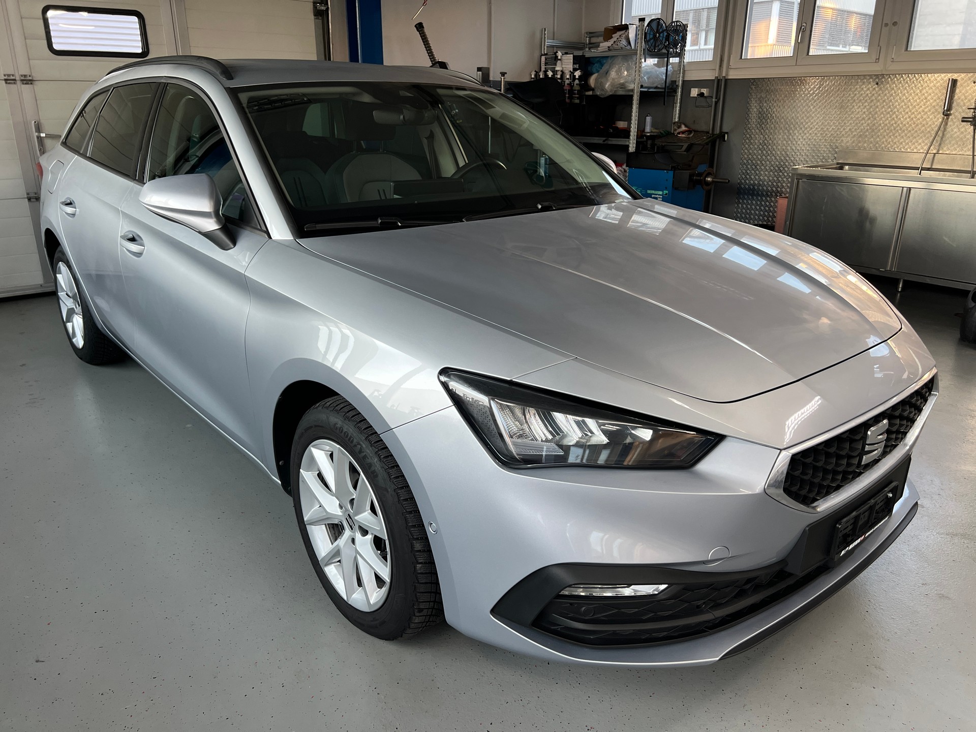 SEAT Leon ST 2.0 TDI EVO DSG 4Drive Style-image-1