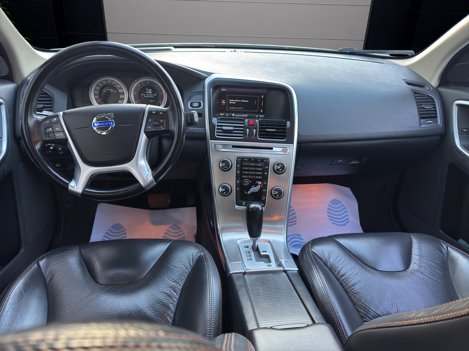 VOLVO XC60 2,4-Diesel *Automat *4x4 AWD *HEICO- Performance 232-PS *R-Design Geartronic * Frisch ab MFK * Frisch ab Service.-image-7