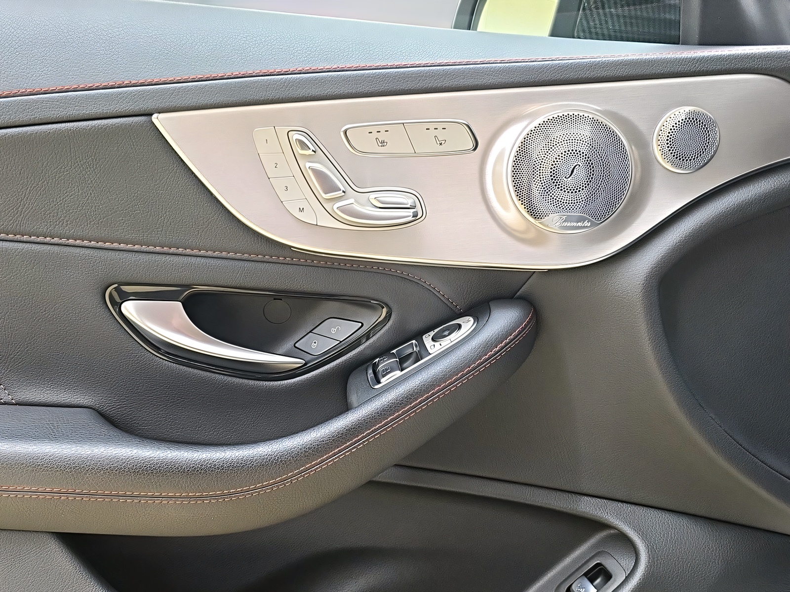 MERCEDES-BENZ C 43 AMG 4Matic-image-12