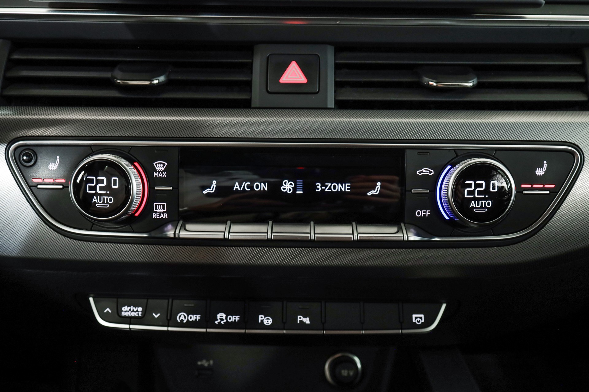 AUDI A4 Avant 40 TDI advanced quattro S-tronic-image-16