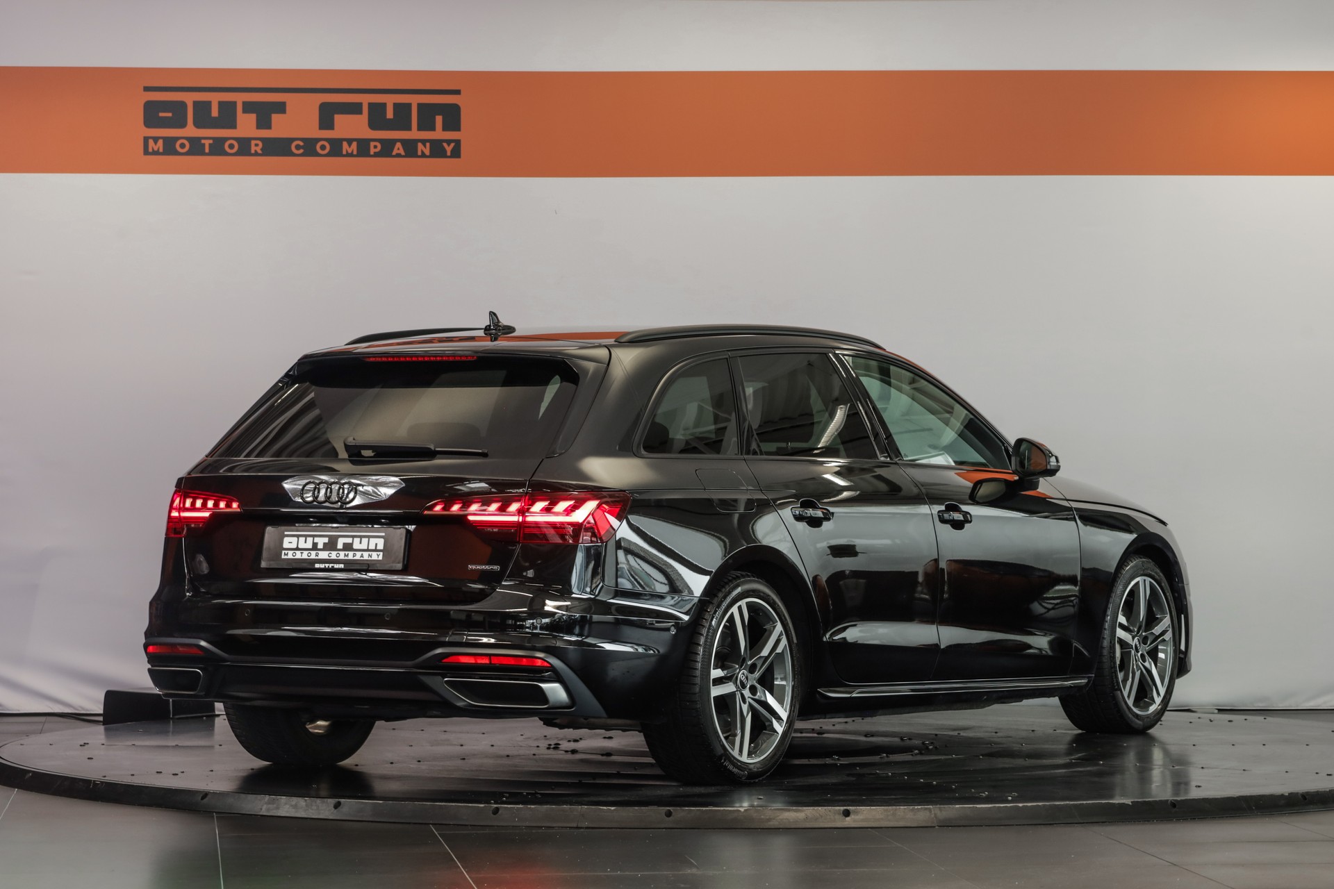 AUDI A4 Avant 40 TDI advanced quattro S-tronic-showroom-element-3
