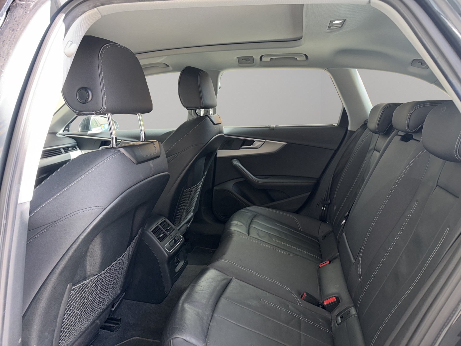AUDI A4 Avant 40 TFSI advanced S-tronic-image-11