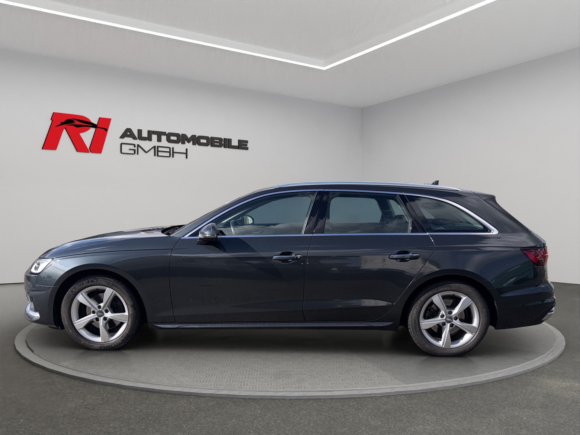 AUDI A4 Avant 40 TFSI advanced S-tronic-showroom-element-3