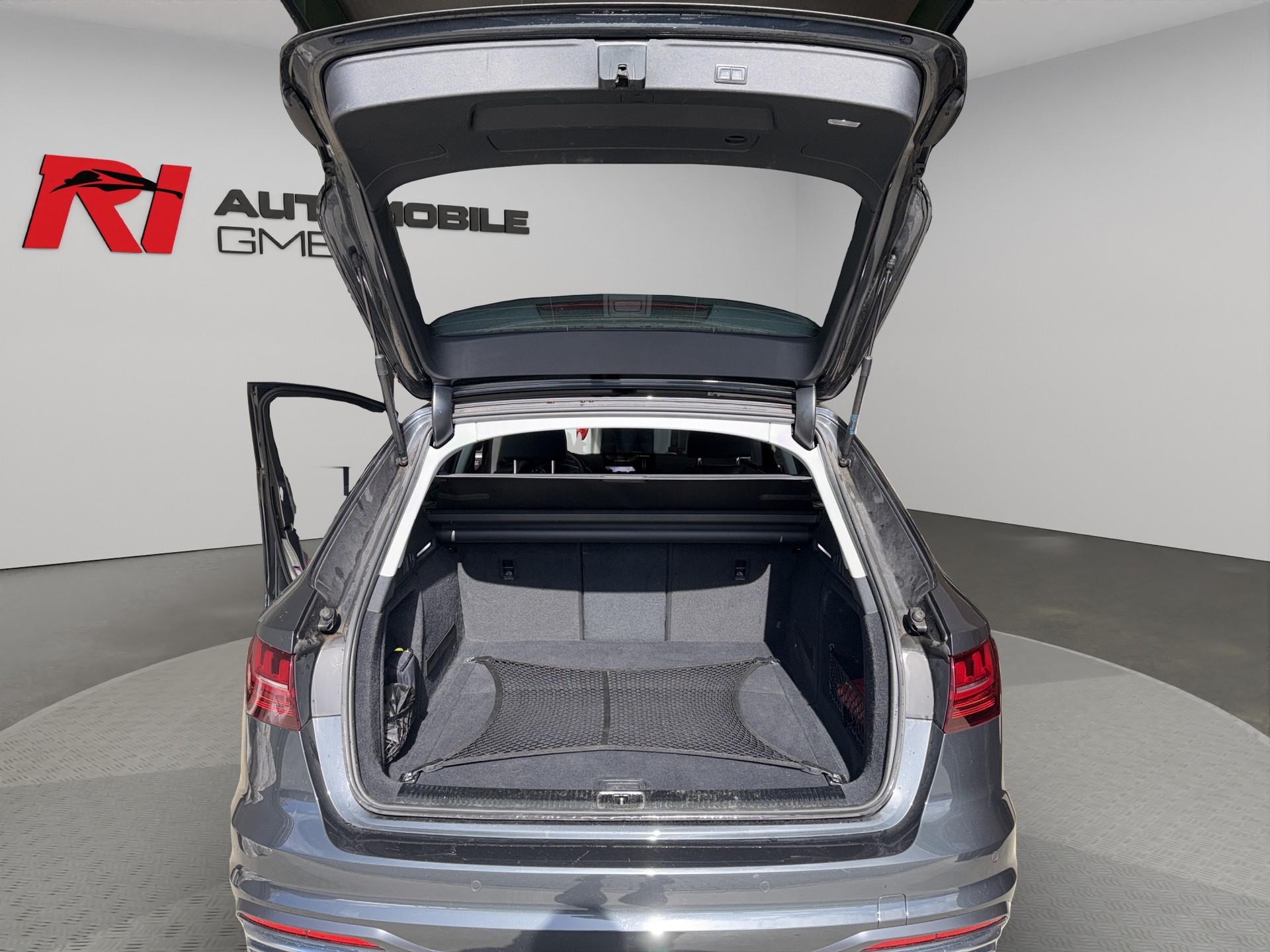 AUDI A4 Avant 40 TFSI advanced S-tronic-image-14