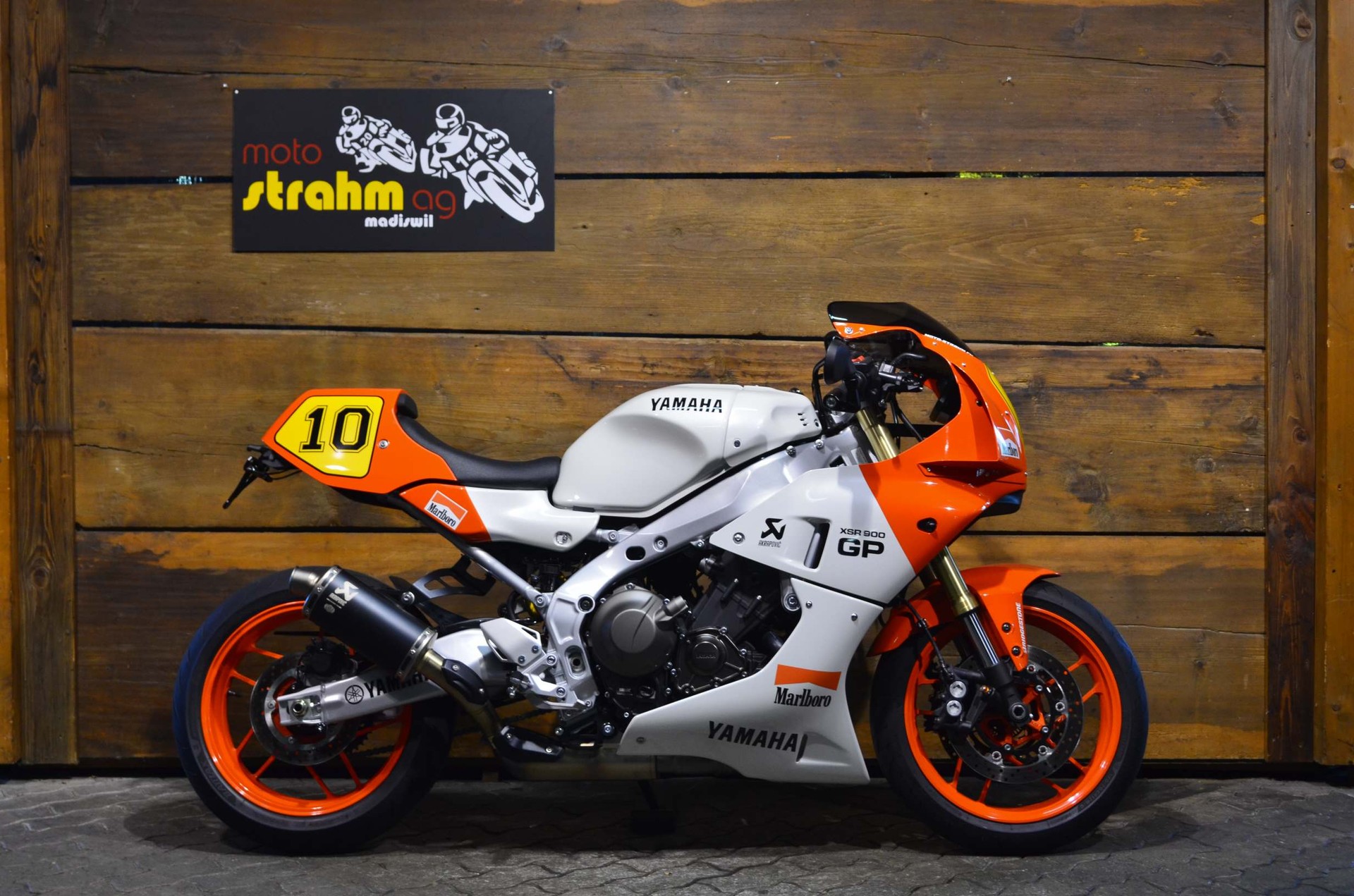 YAMAHA XSR 900 GP ABS-image-1