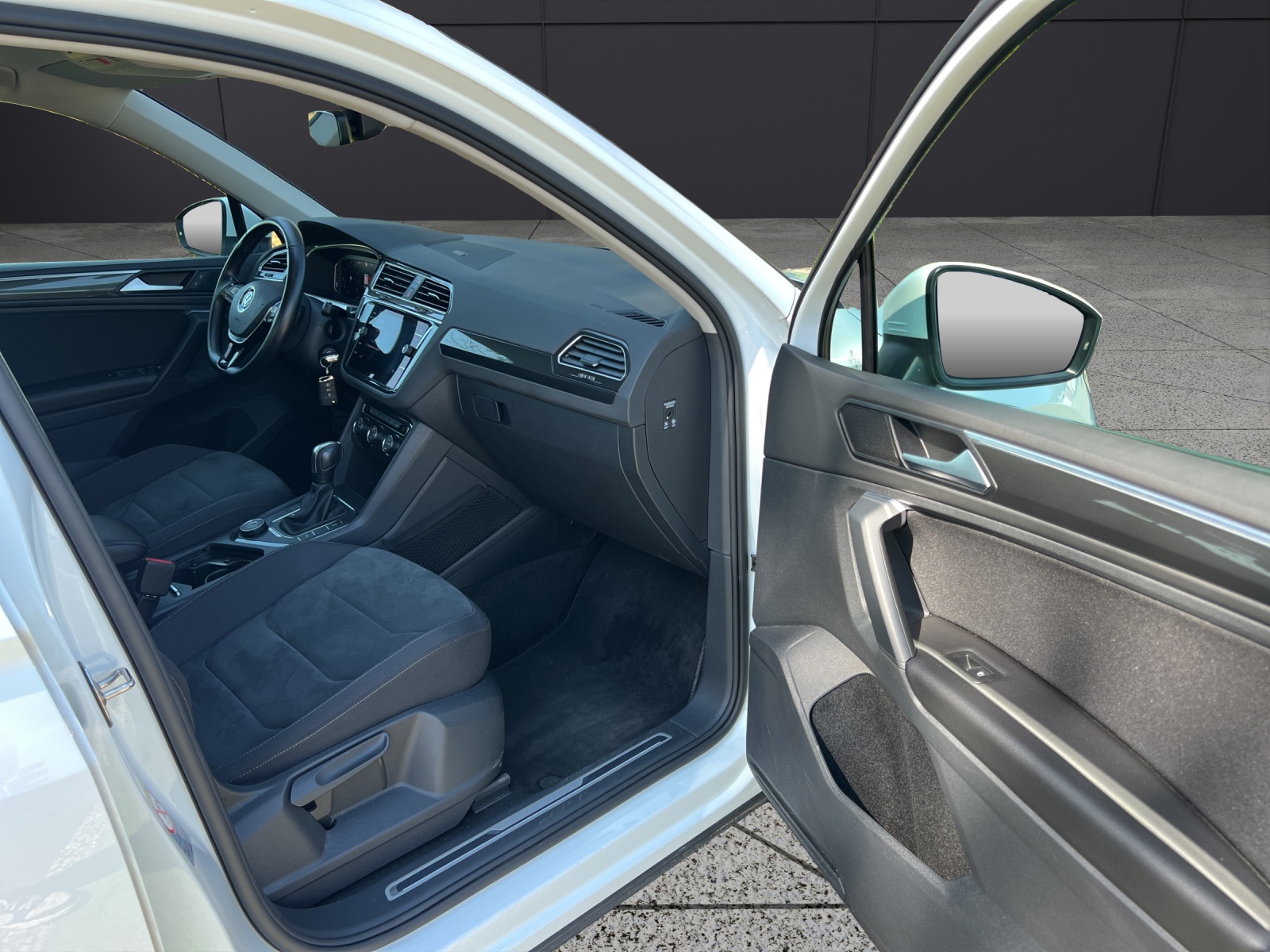VW Tiguan 2.0TSI Highline 4Motion DSG-image-9