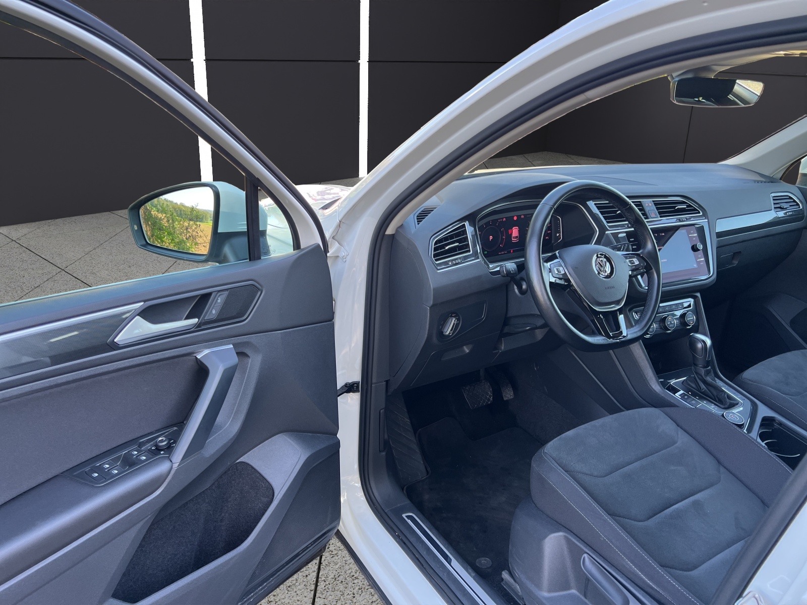 VW Tiguan 2.0TSI Highline 4Motion DSG-image-10