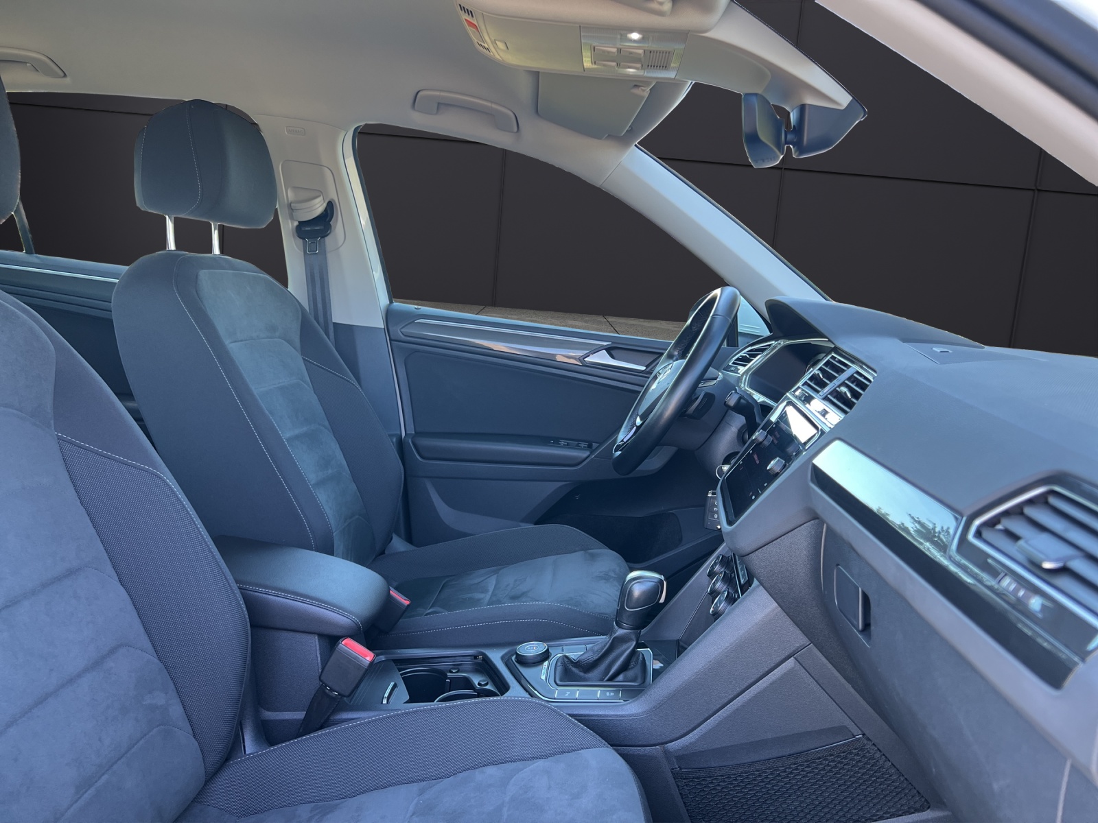 VW Tiguan 2.0TSI Highline 4Motion DSG-image-11