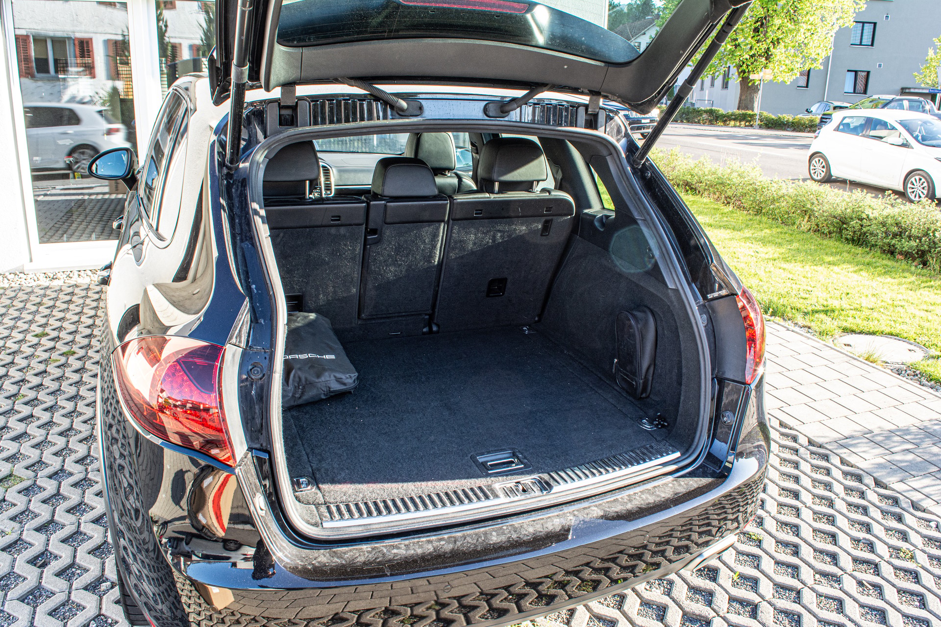 PORSCHE Cayenne S V8-image-18