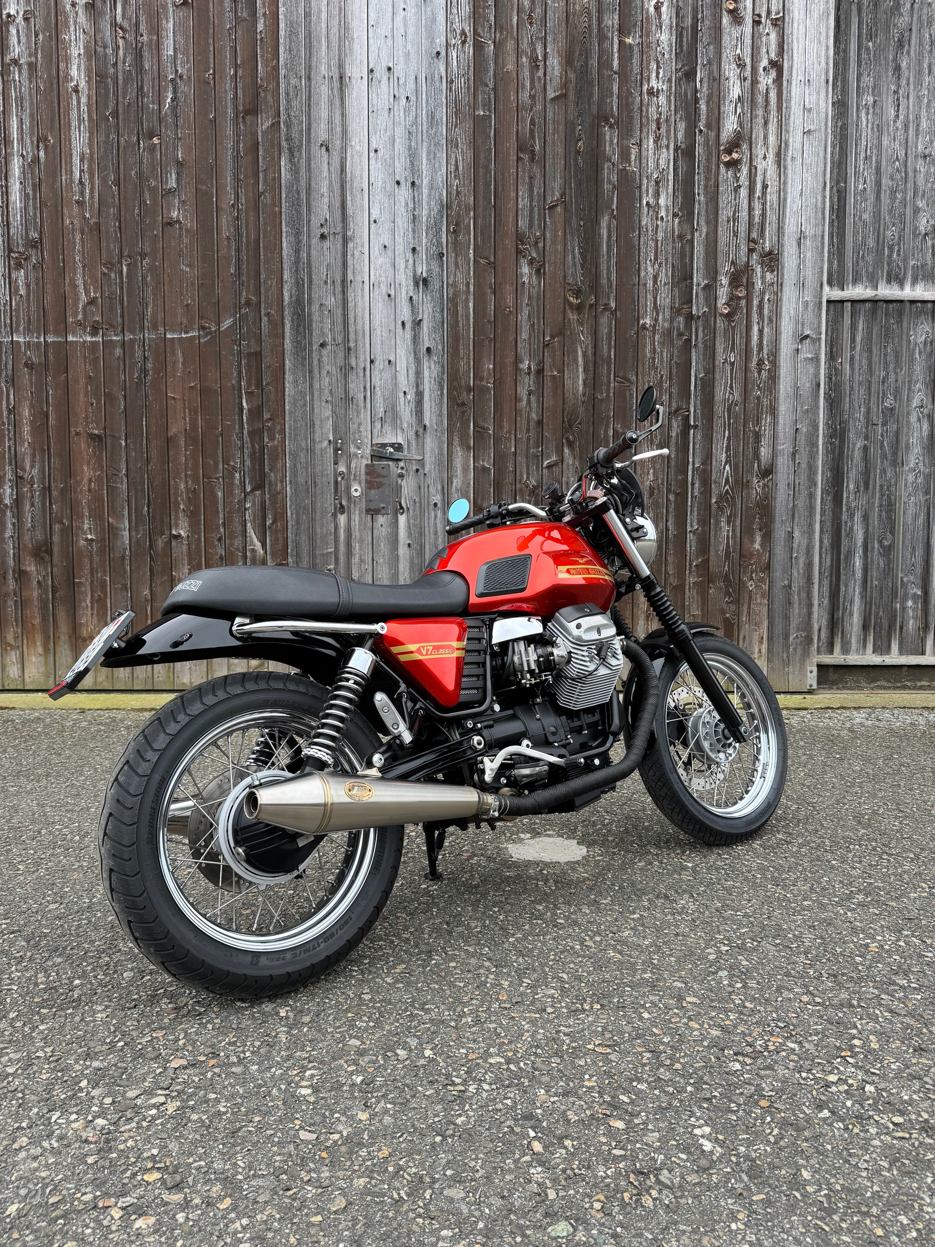 MOTO GUZZI V7 Classic-image-4