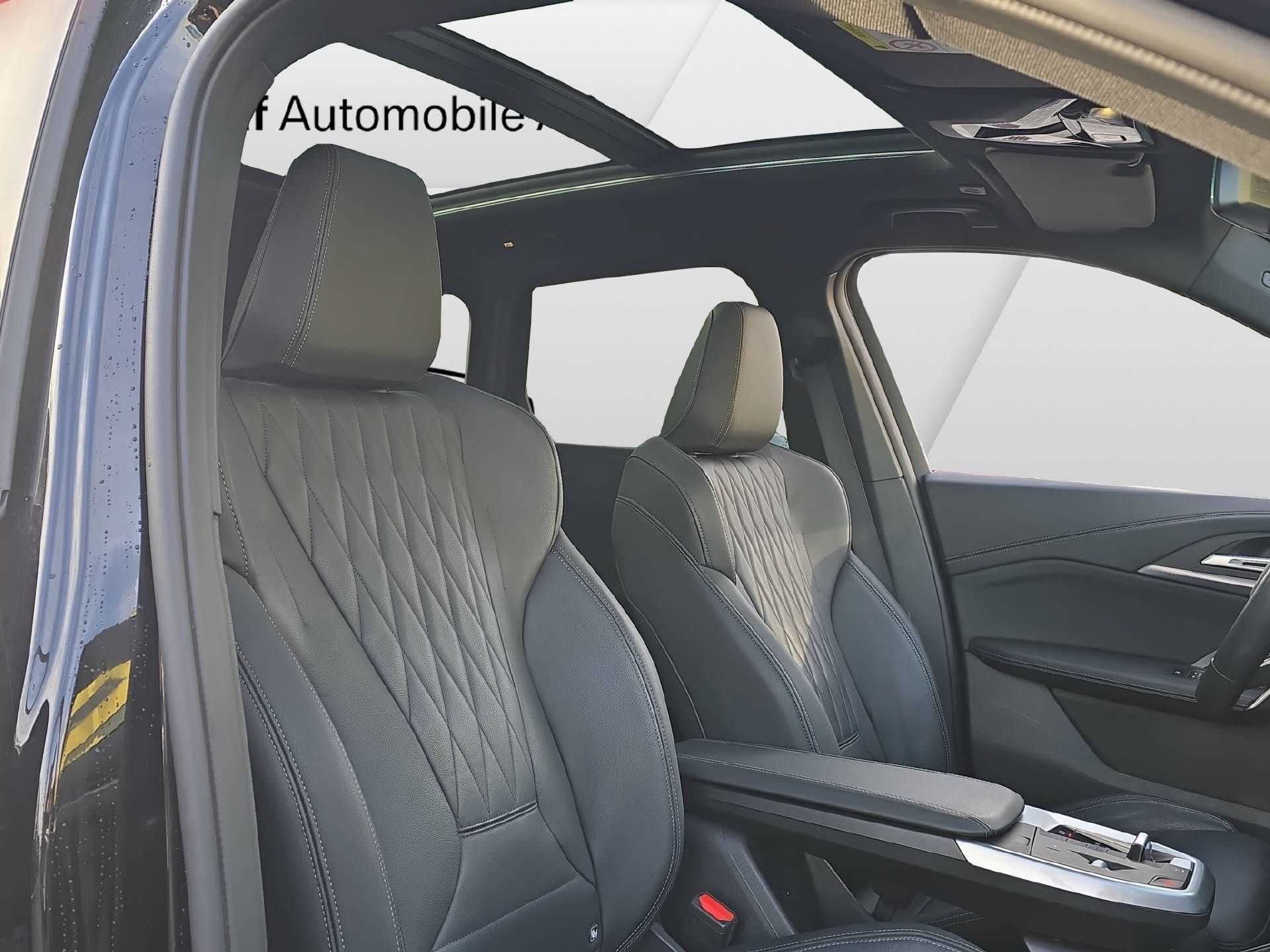 BMW X1 20d xDrive M Sport ** 5 Jahre GARANTIE // 2'000 kg Anhängelast **-image-8