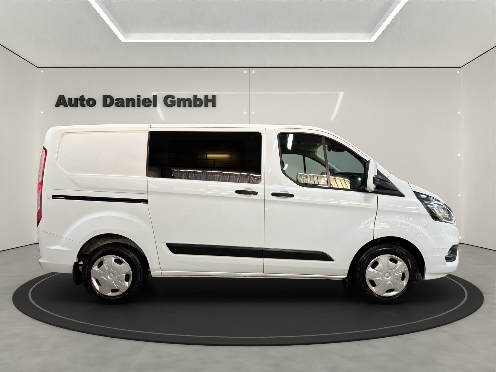 FORD Transit Custom Van 320 L1H1 Trend-image-4