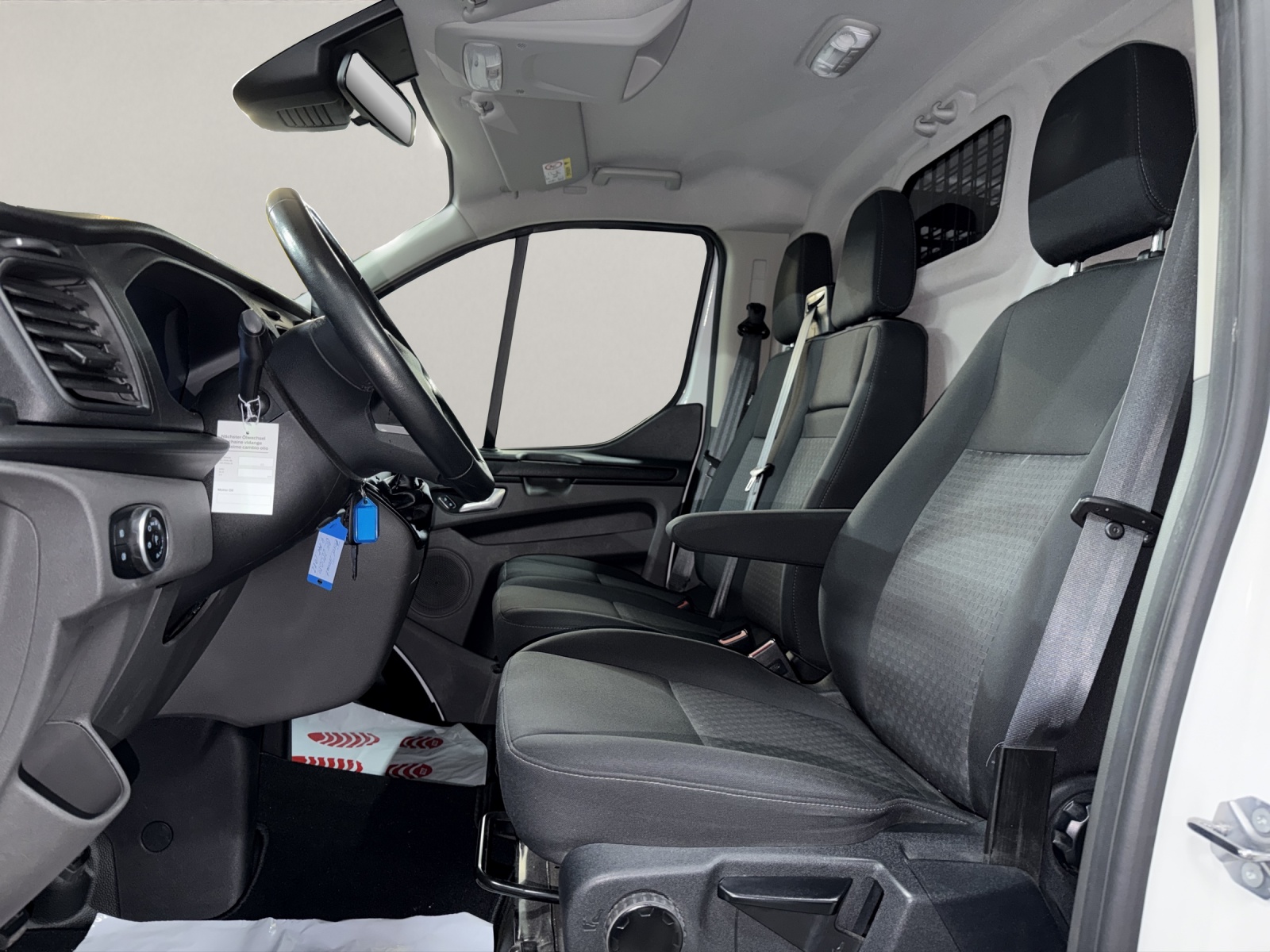 FORD Transit Custom Van 320 L1H1 Trend-image-10