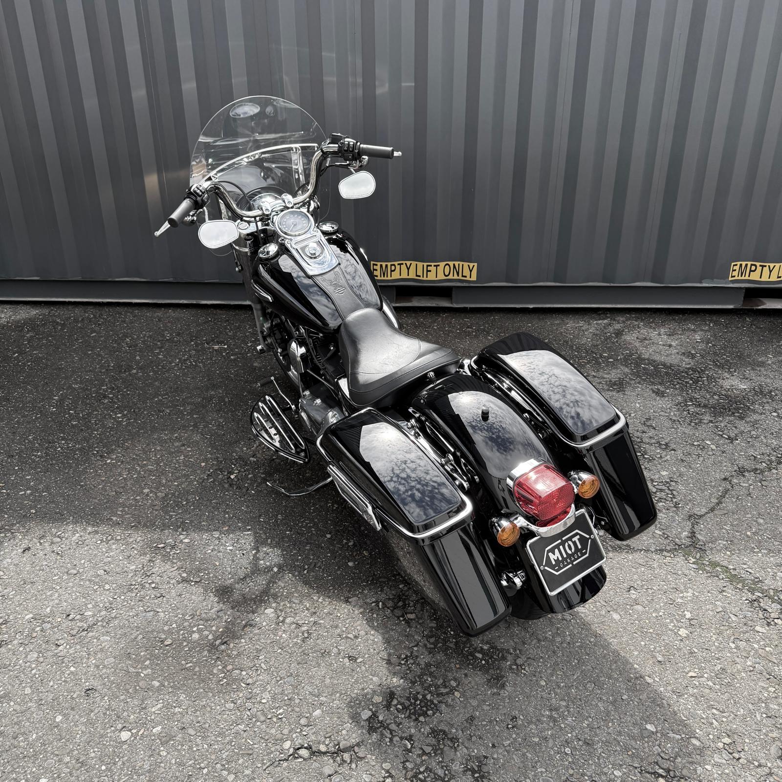 HARLEY-DAVIDSON FLD Dyna Switchback ABS-image-15