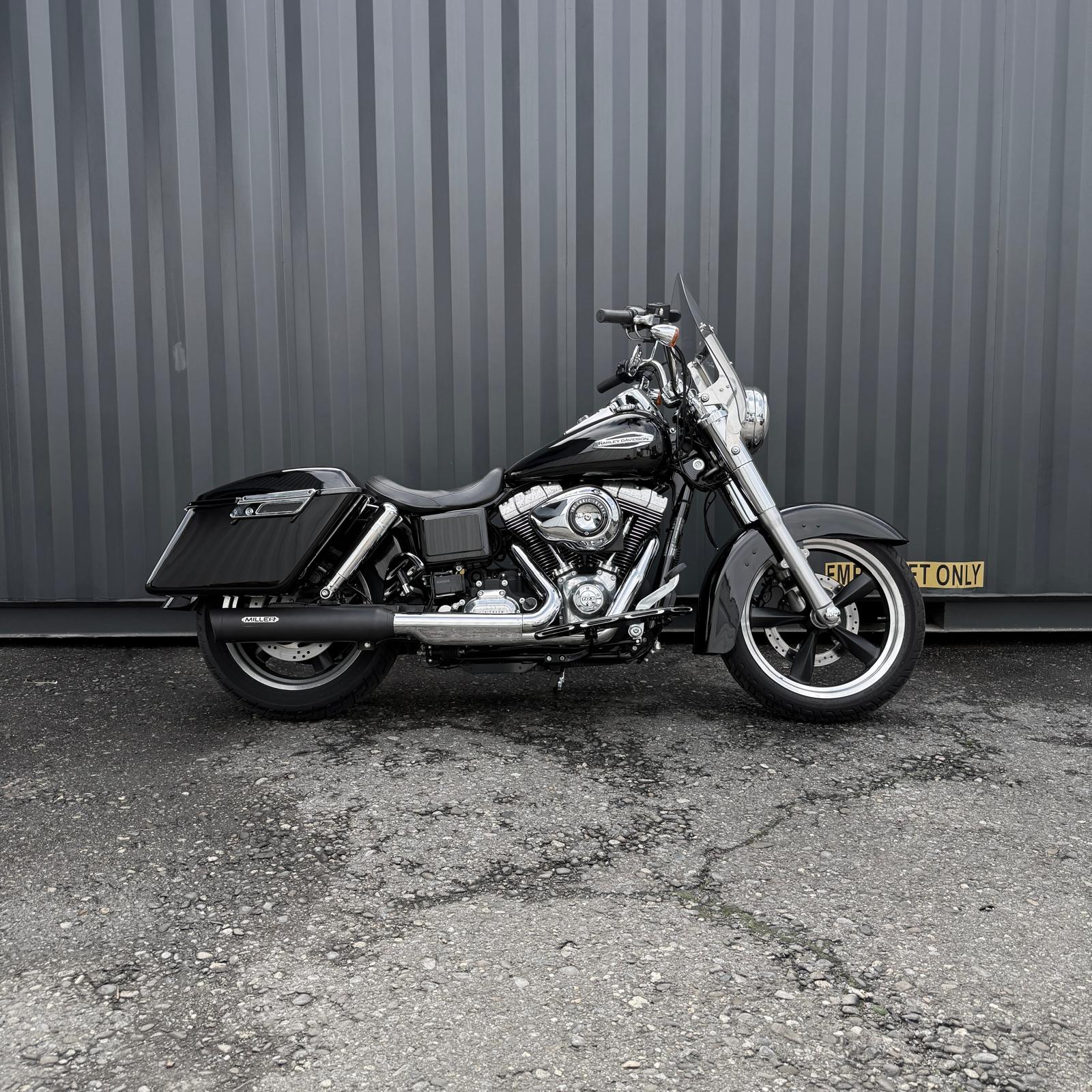 HARLEY-DAVIDSON FLD Dyna Switchback ABS-image-0