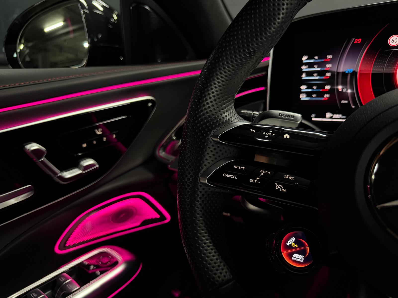 MERCEDES-BENZ E 53 AMG Hybrid Limited All Black Performance 4Matic+ 9G-Tronic 5Jahre Werksgarantie&Gratisservice-image-16