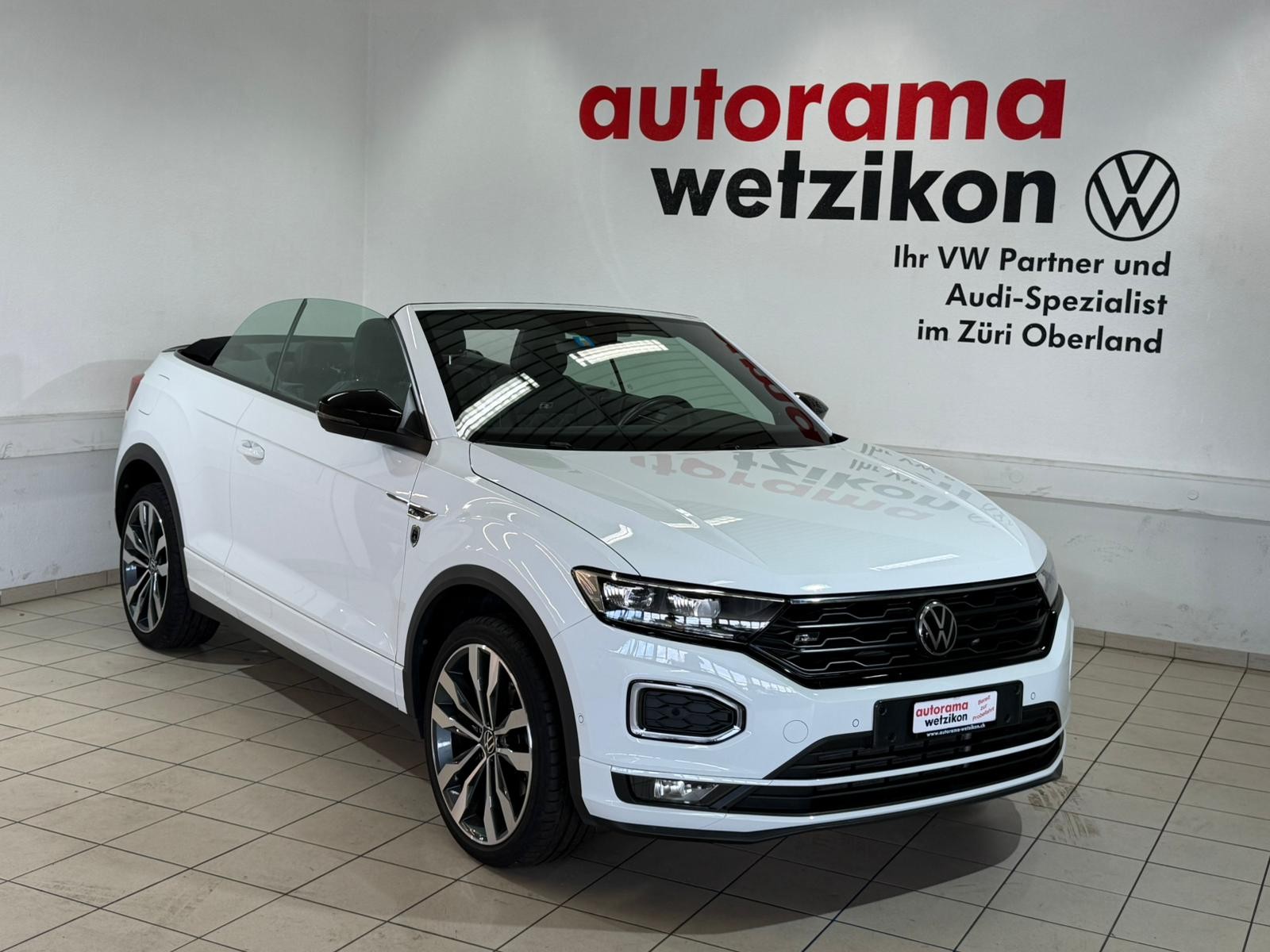 VW T-Roc Cabriolet 1.5 TSI EVO Black & White DSG-showroom-element-2