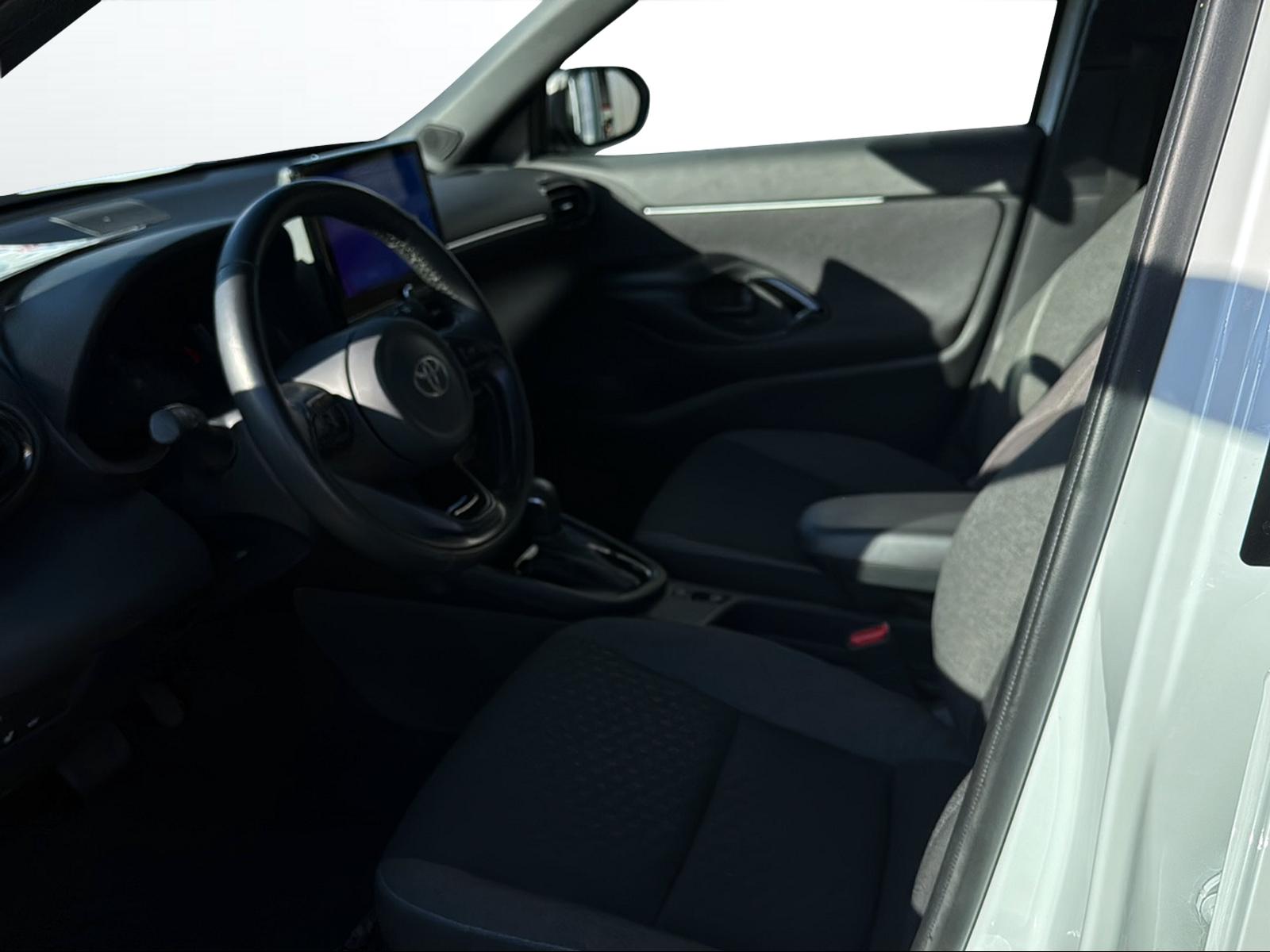 TOYOTA Yaris Cross 1.5 VVT-i HSD Trend-image-5