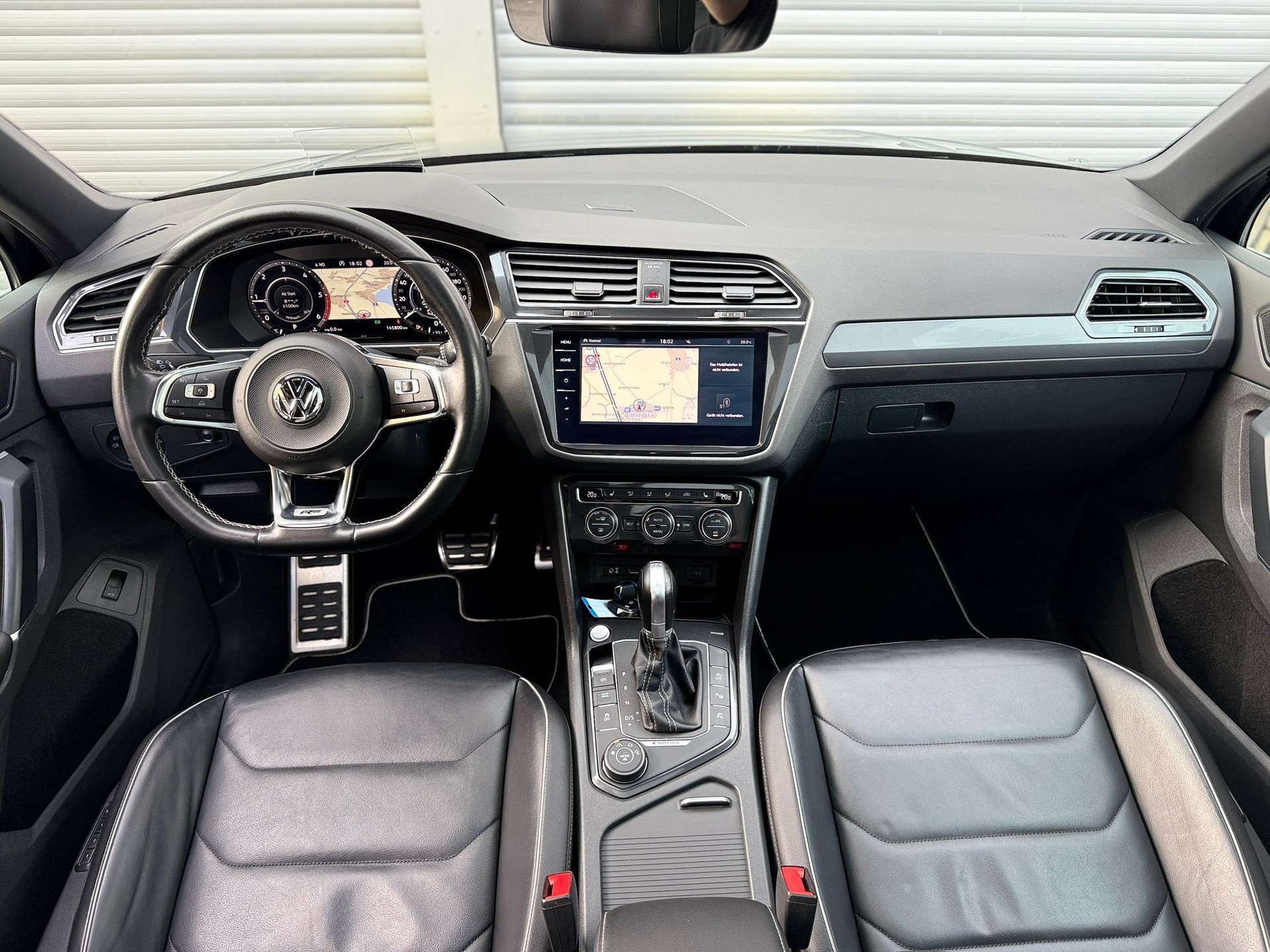 VW Tiguan 2.0 TDI SCR Highline DSG-image-12