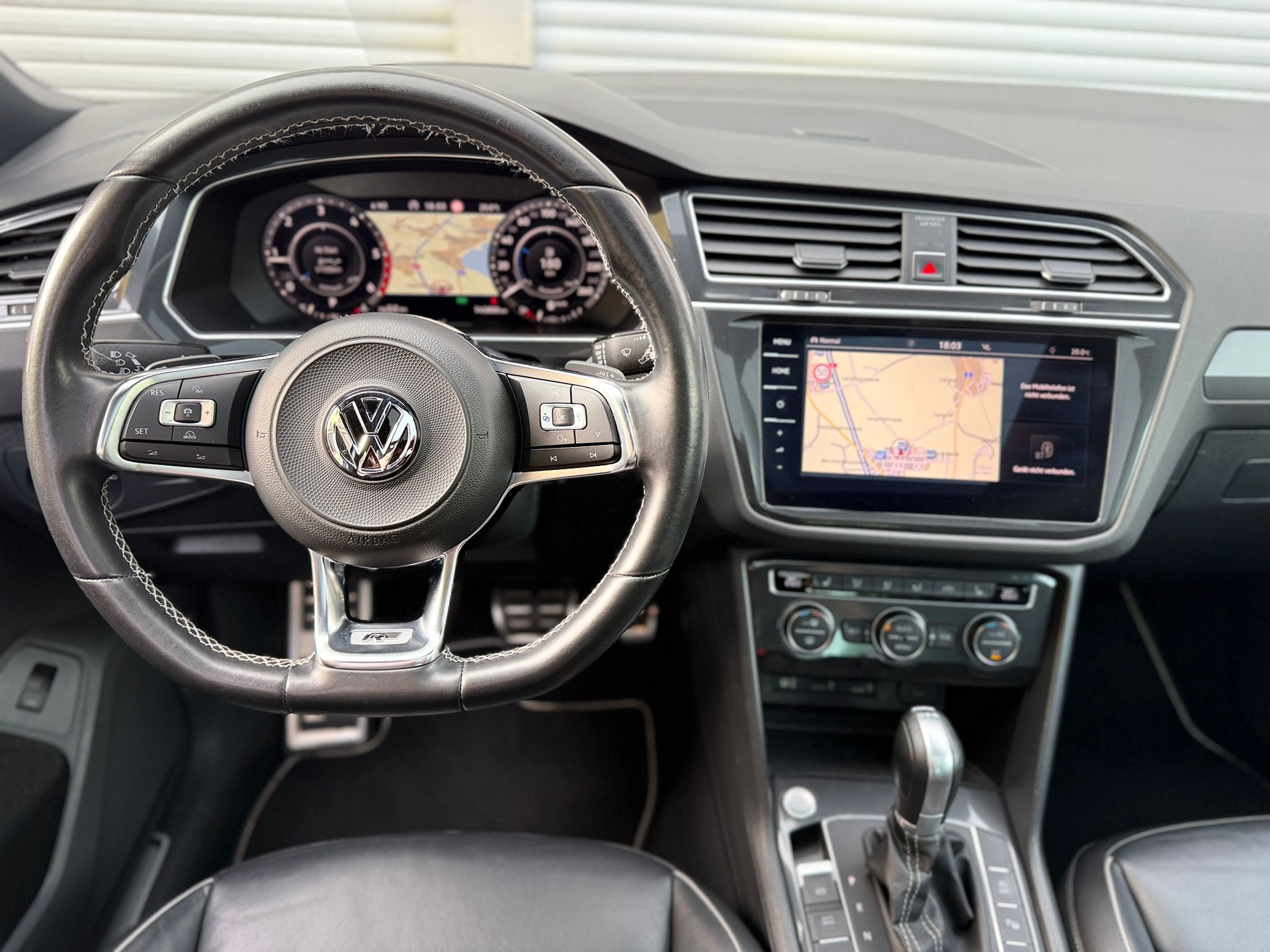 VW Tiguan 2.0 TDI SCR Highline DSG-image-13