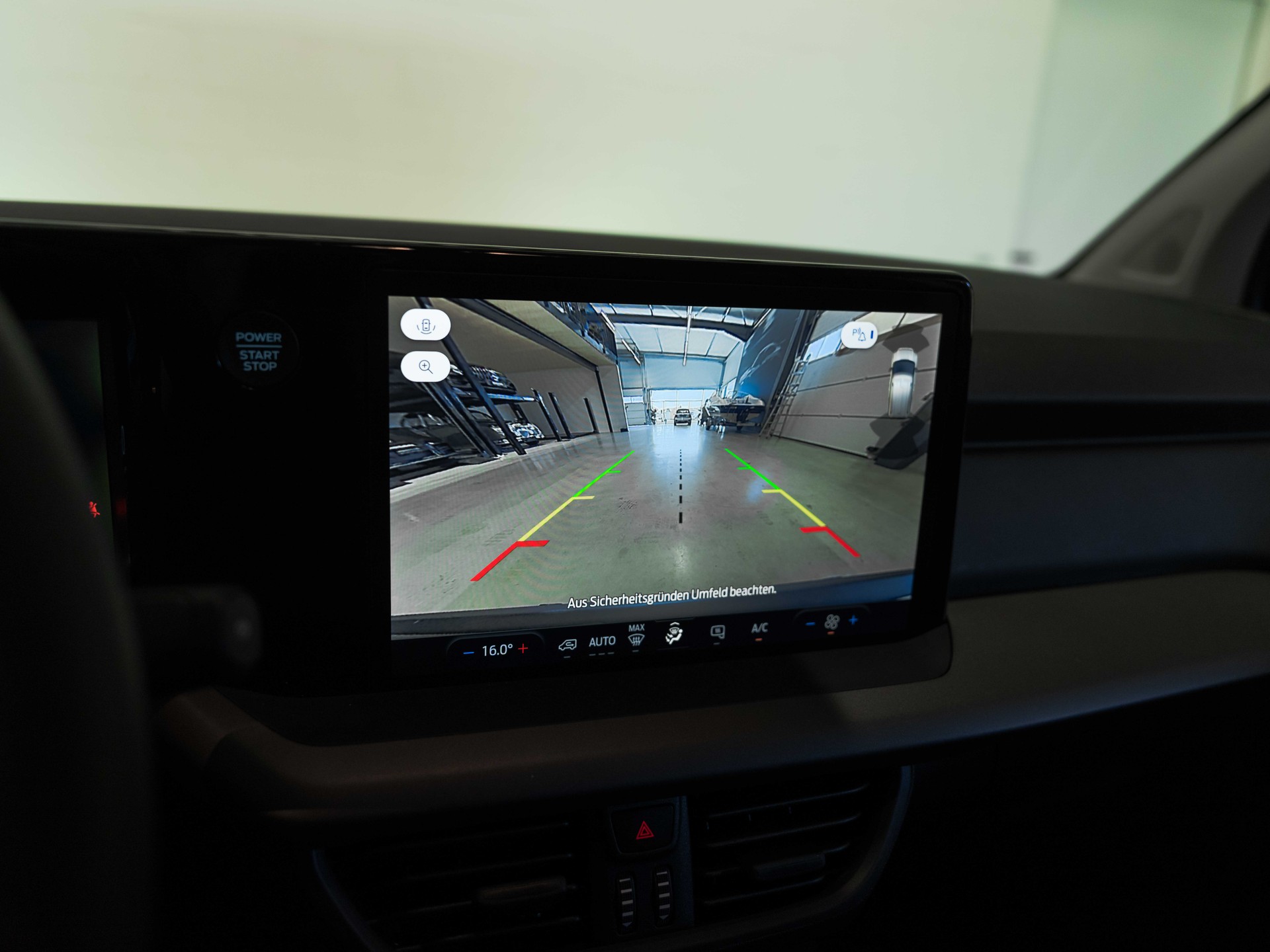 FORD E-Transit Courier Van Trend 43,5kWh-image-33