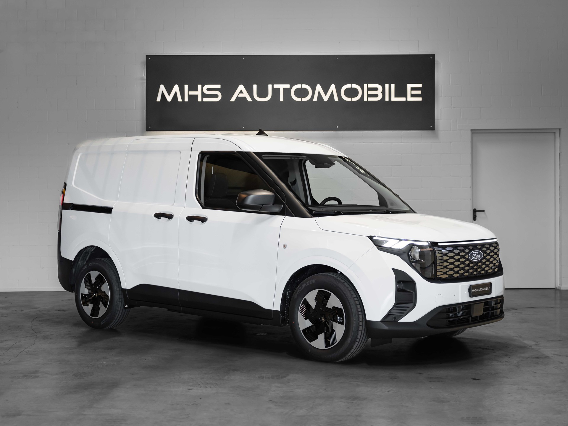 FORD E-Transit Courier Van Trend 43,5kWh-image-5