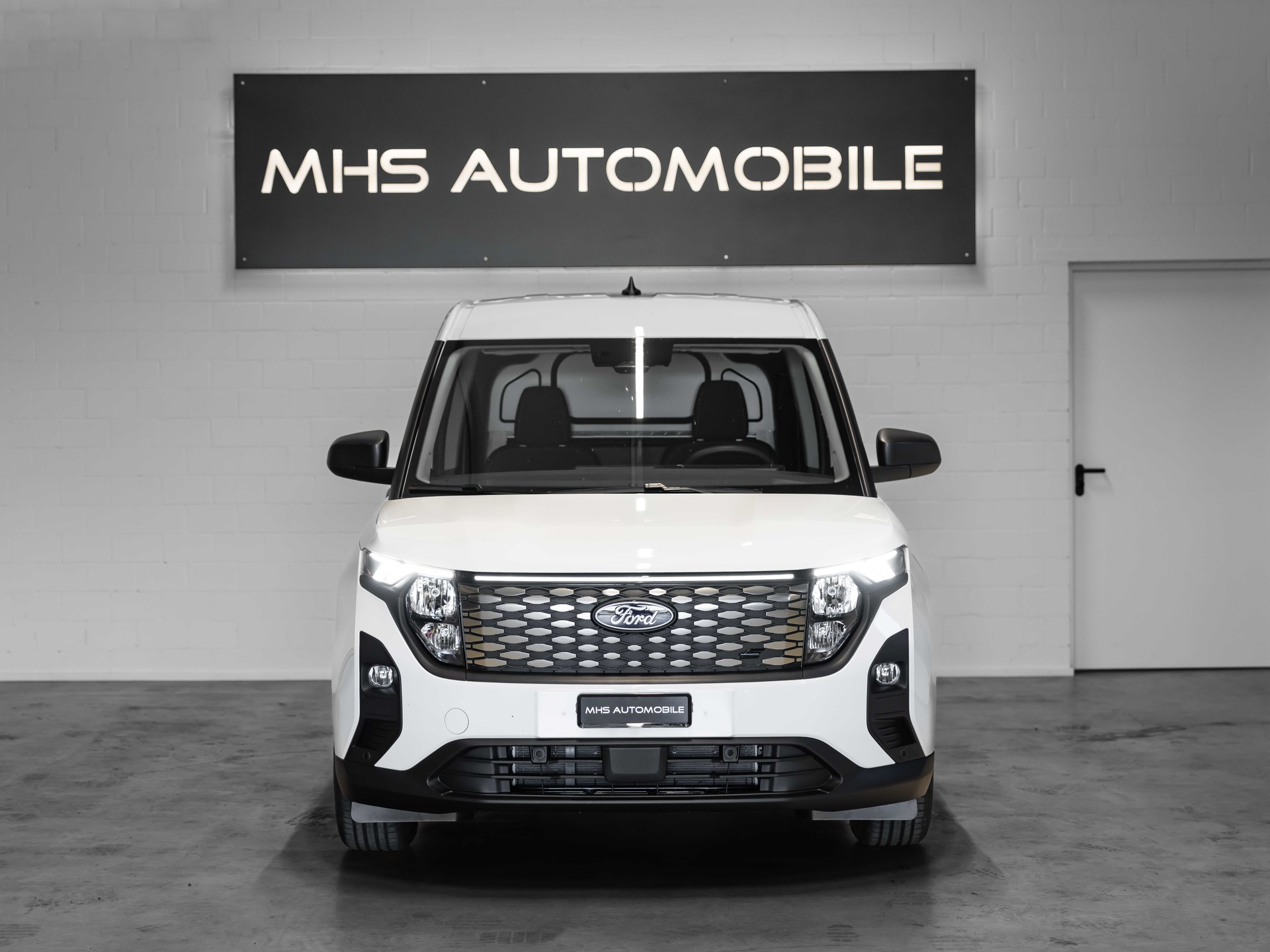FORD E-Transit Courier Van Trend 43,5kWh-image-6